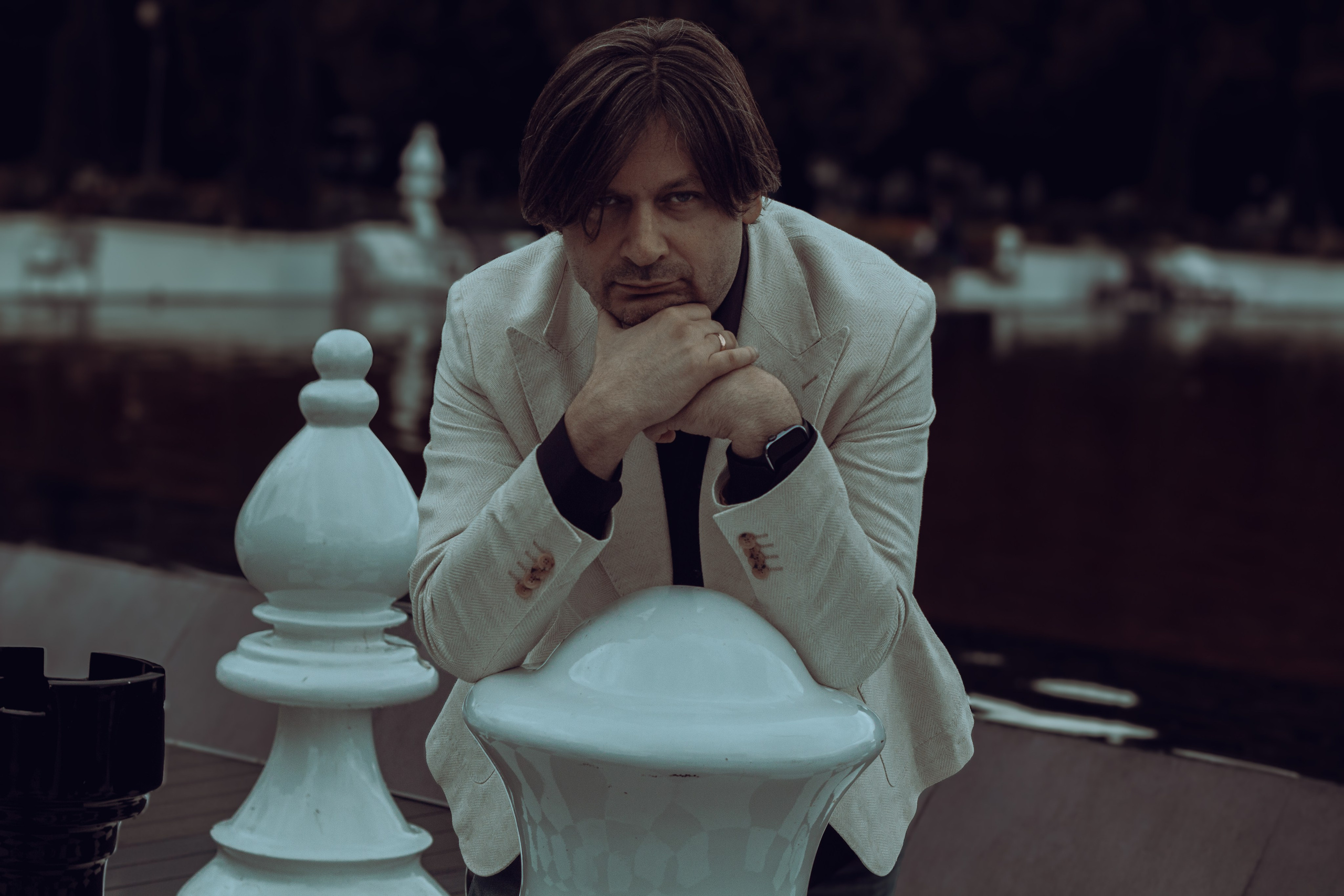 На улице. Фотограф Москва, портрет, стрит, репортаж. Художественная фотосессия