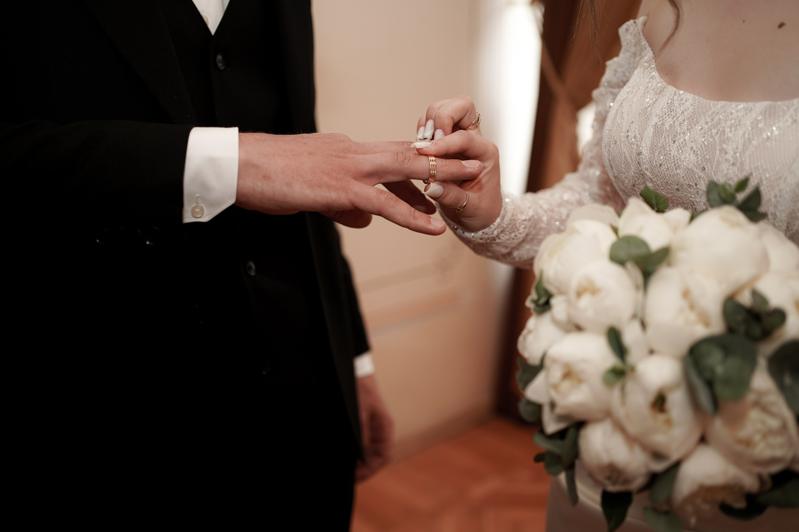 Эдуард и Анастасия на свадебной фотосессии в Новочеркасске. Свадебный фотограф в Ростове-на-Дону. Таинство Крещения и Венчания, семейные фотосессии. Алёна Чёботова