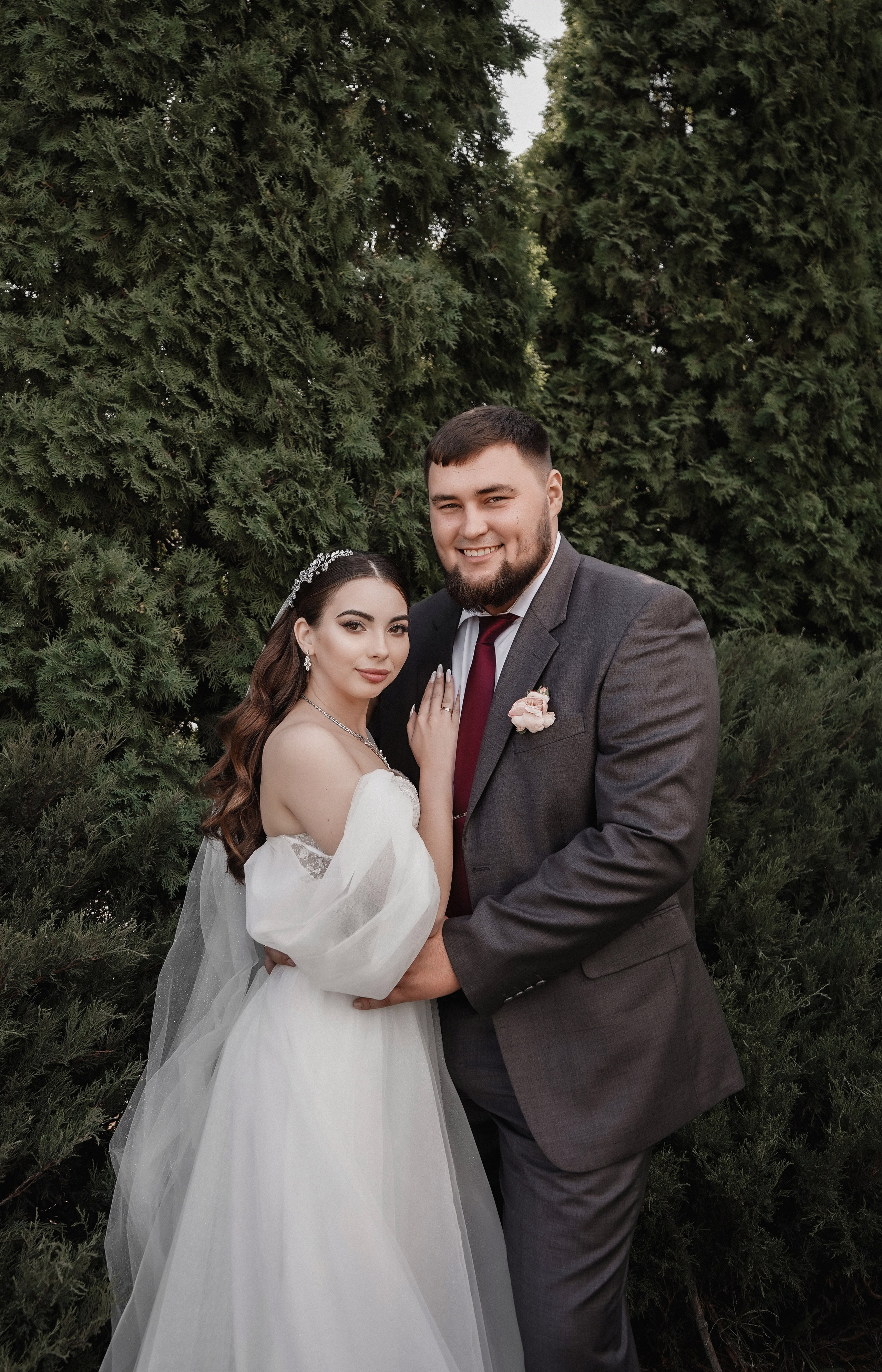 Свадебная фотография с прогулки молодоженов