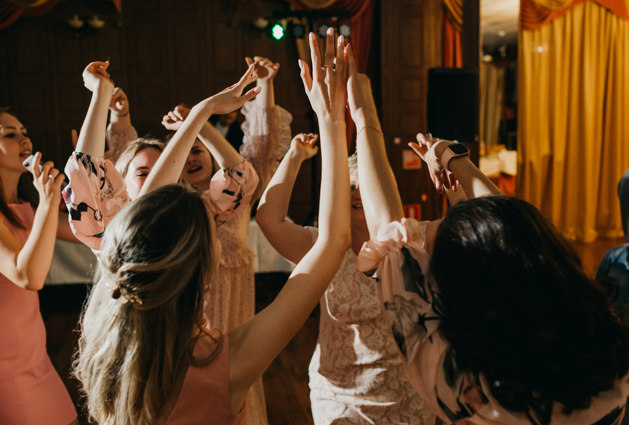 Галя и Паша. Ведущий на свадьбу в Москве Зубков Алексей