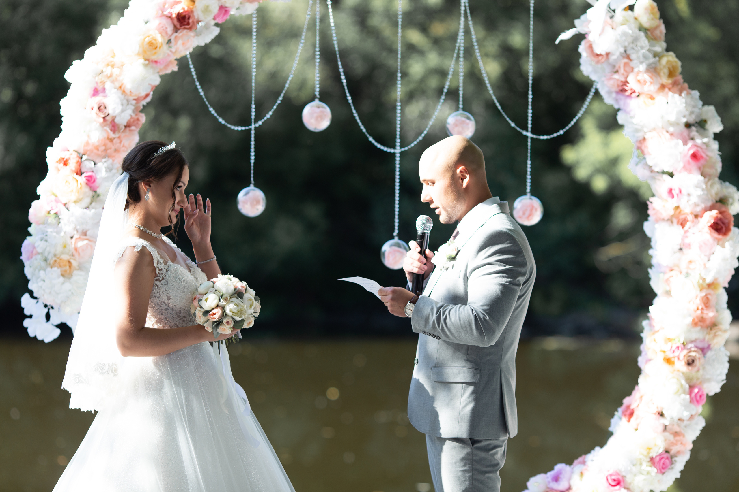 Арина и Паша. Ведущий на свадьбу в Москве Зубков Алексей