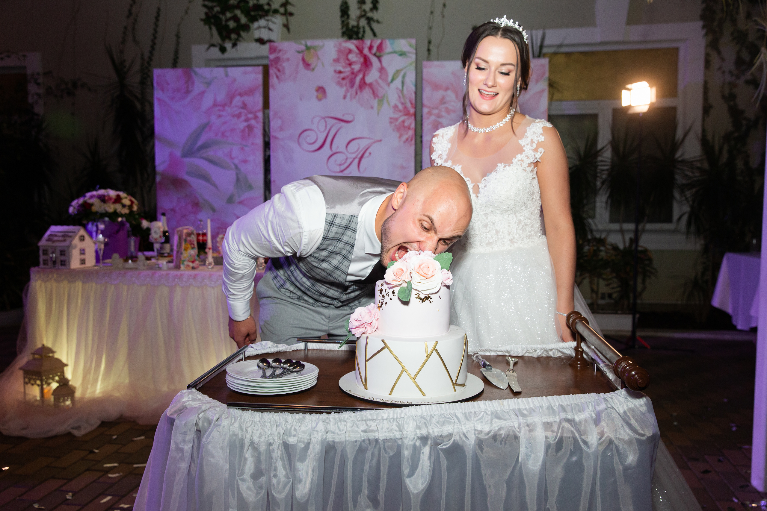 Арина и Паша. Ведущий на свадьбу в Москве Зубков Алексей