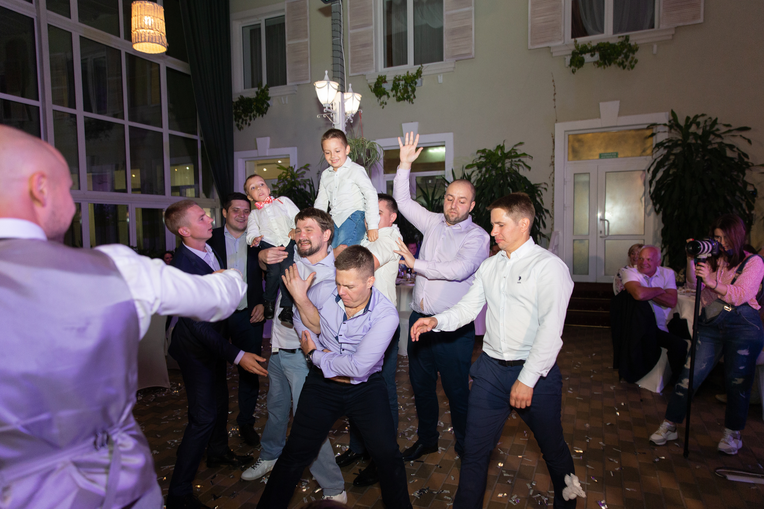 Арина и Паша. Ведущий на свадьбу в Москве Зубков Алексей