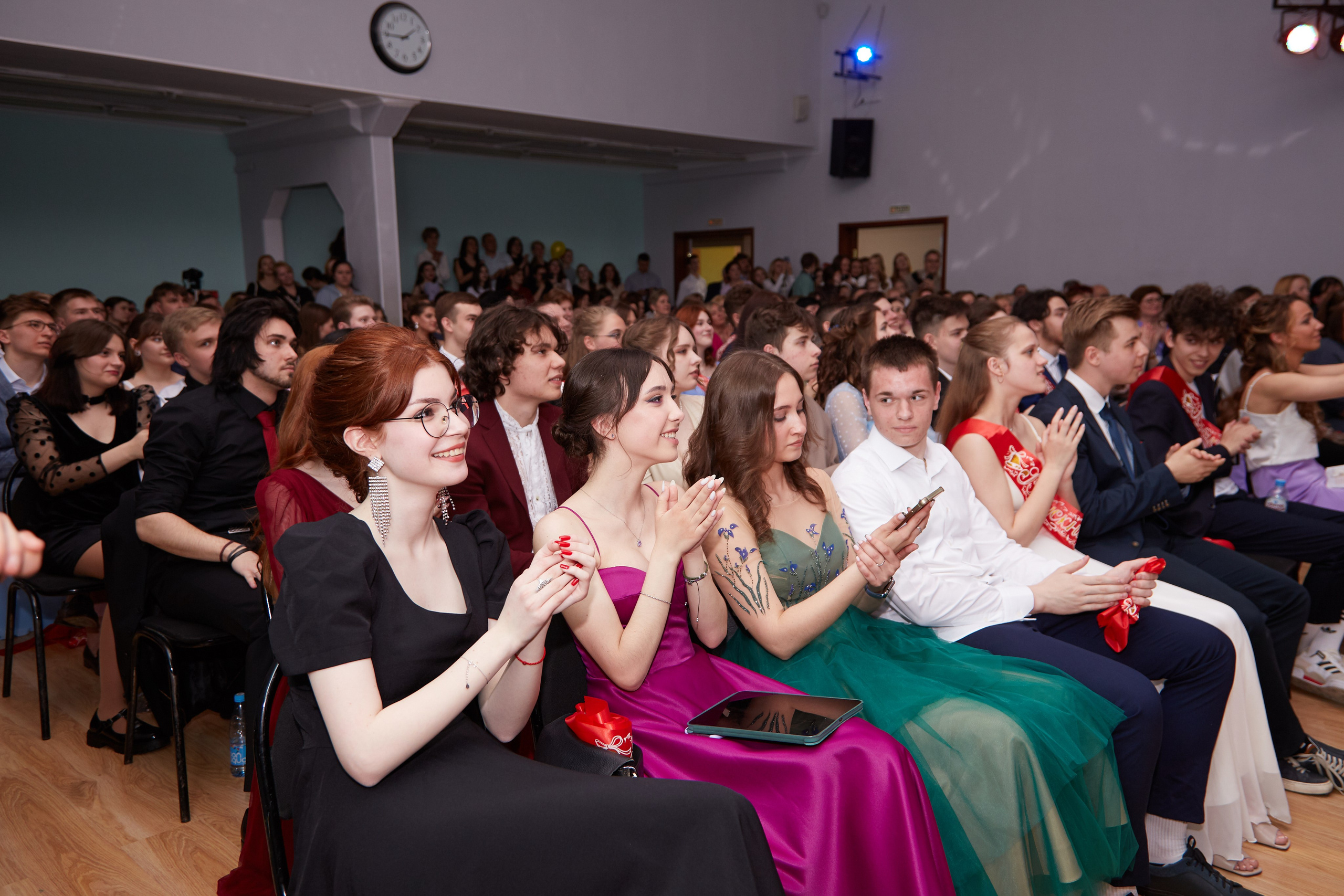 Последний звонок. Фотограф Савченко Люба. Москва