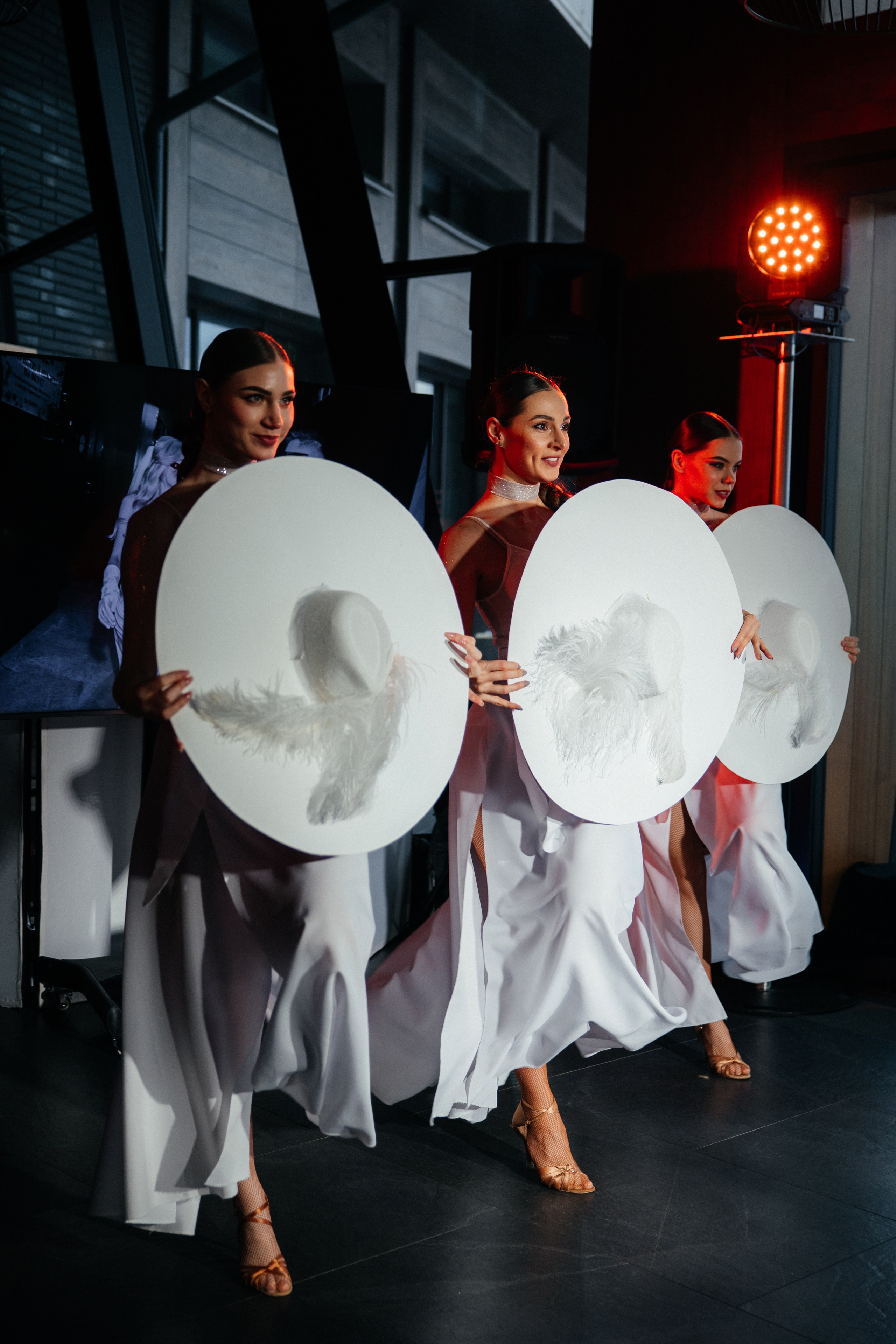 Юлия и Андрей | Свадебный день на 9 человек. Свадебный фотограф Минск РБ