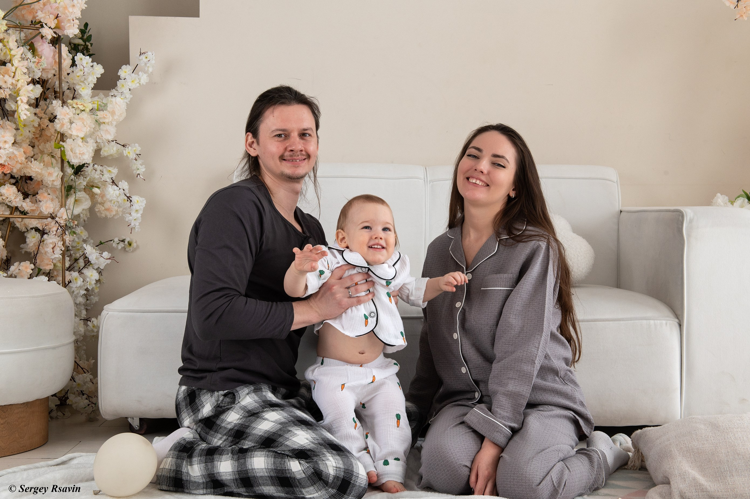Семейная съемка в студии. Фотограф в Москве Сергей Рсавин