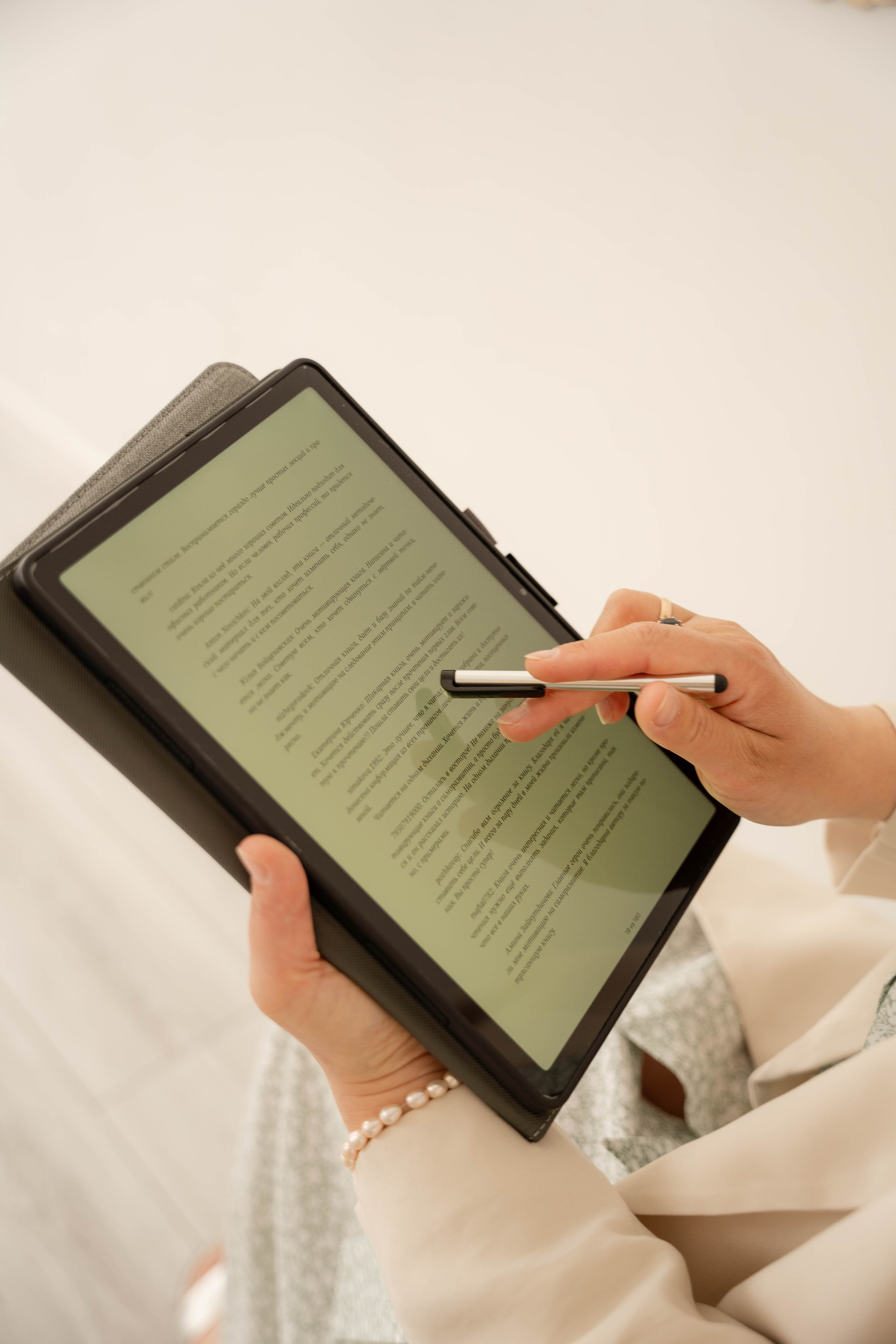 Семейный и детский психолог, арт-терапевт Ксения Звягольская