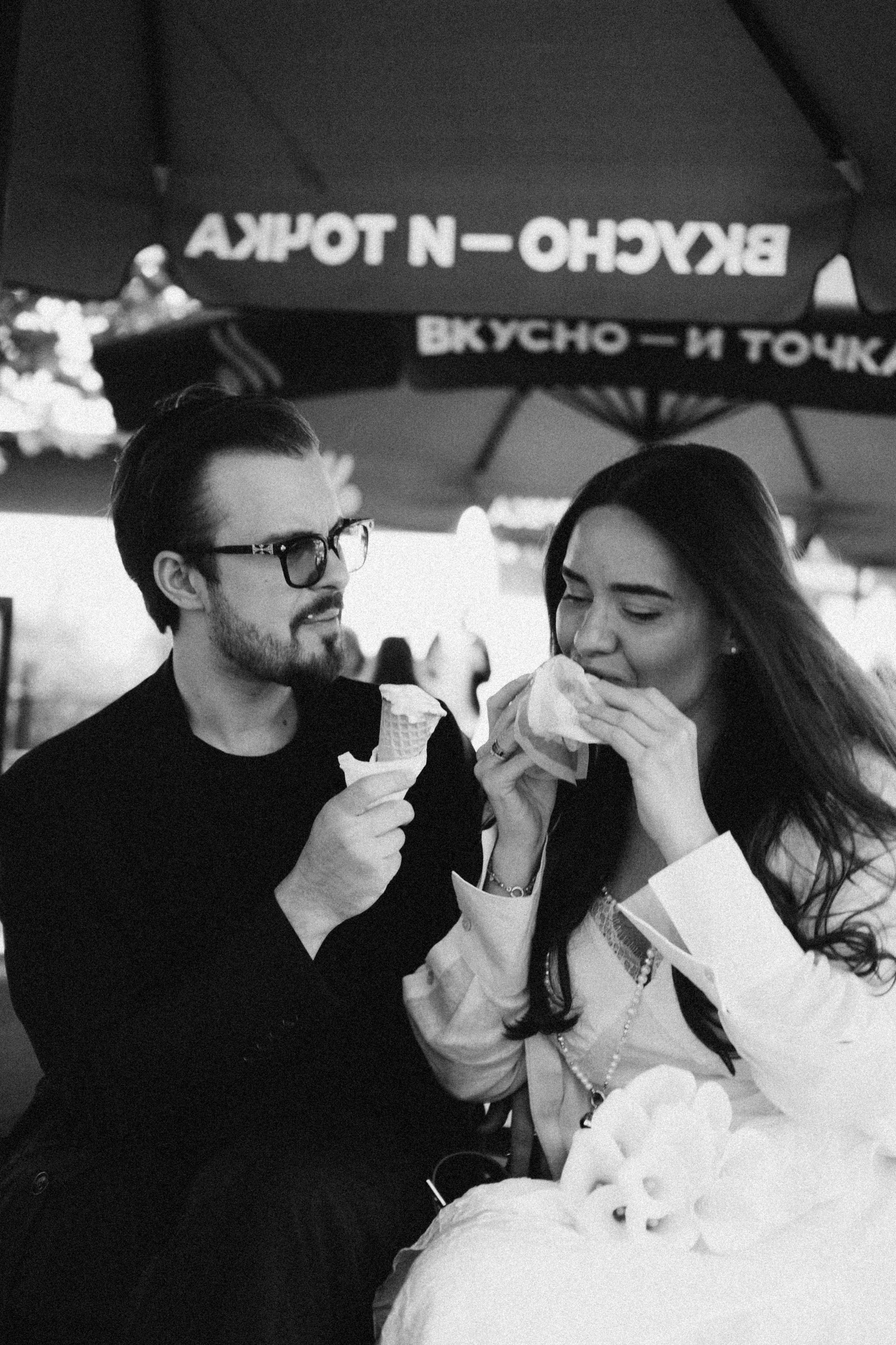 СВАДЕБНАЯ СЬЕМКА В ПАРКЕ ПОБЕДЫ И ПРОГУЛКА ПО МОСКОВСКОМУ ПРОСПЕКТУ. Профессиональный фотограф, Санкт-Петербург — Виктория Богомолова