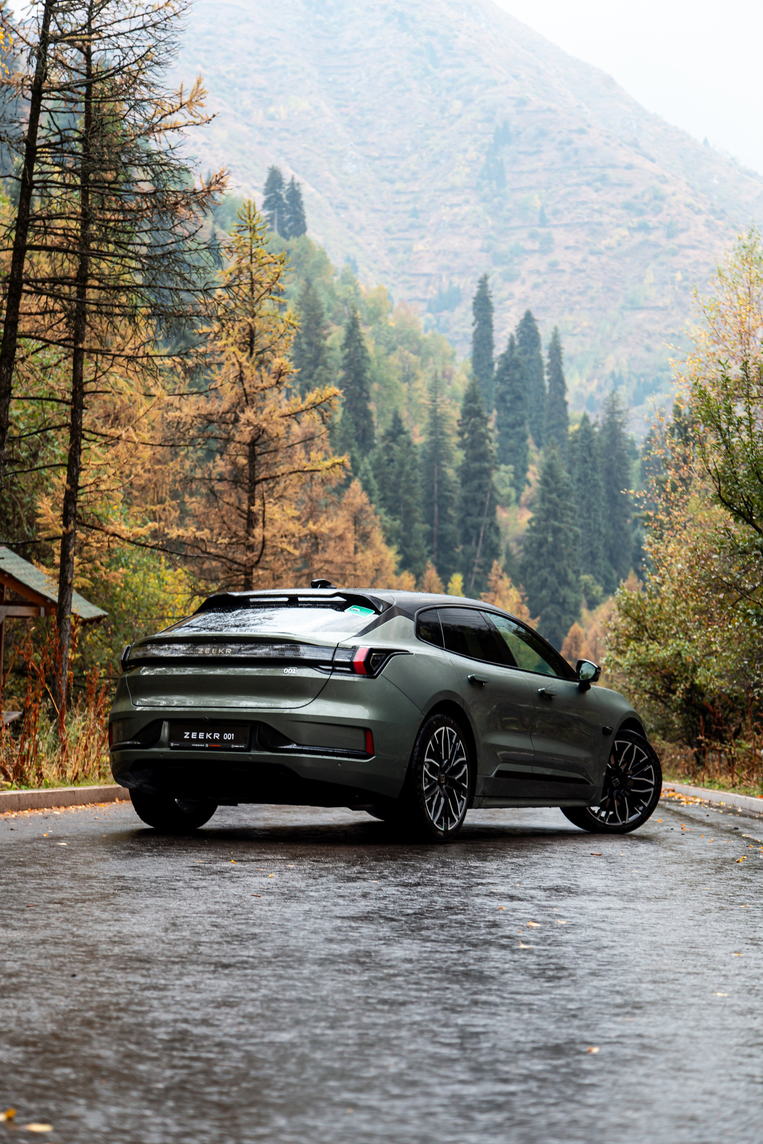 ZEEKR 001. Рекламный и портретный фотограф в Алматы — Серекпаев Танирхан