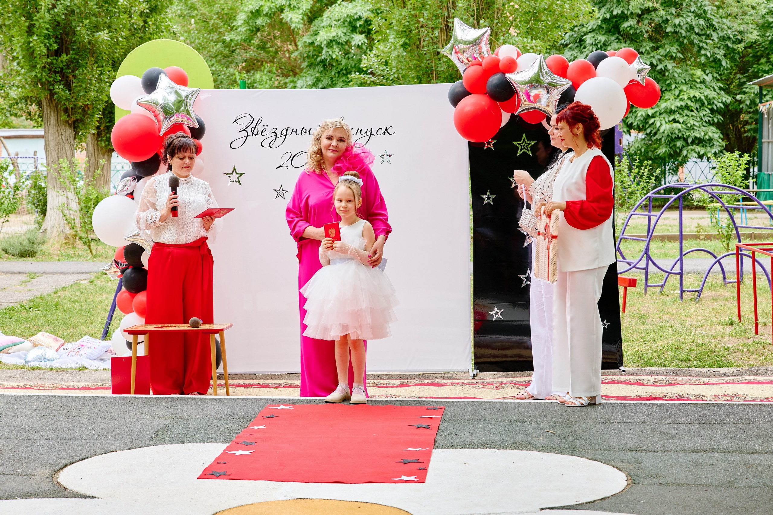 Выпускной 45 сад. Фотограф Выпускные альбомы Таганрог Сергей Коробченко