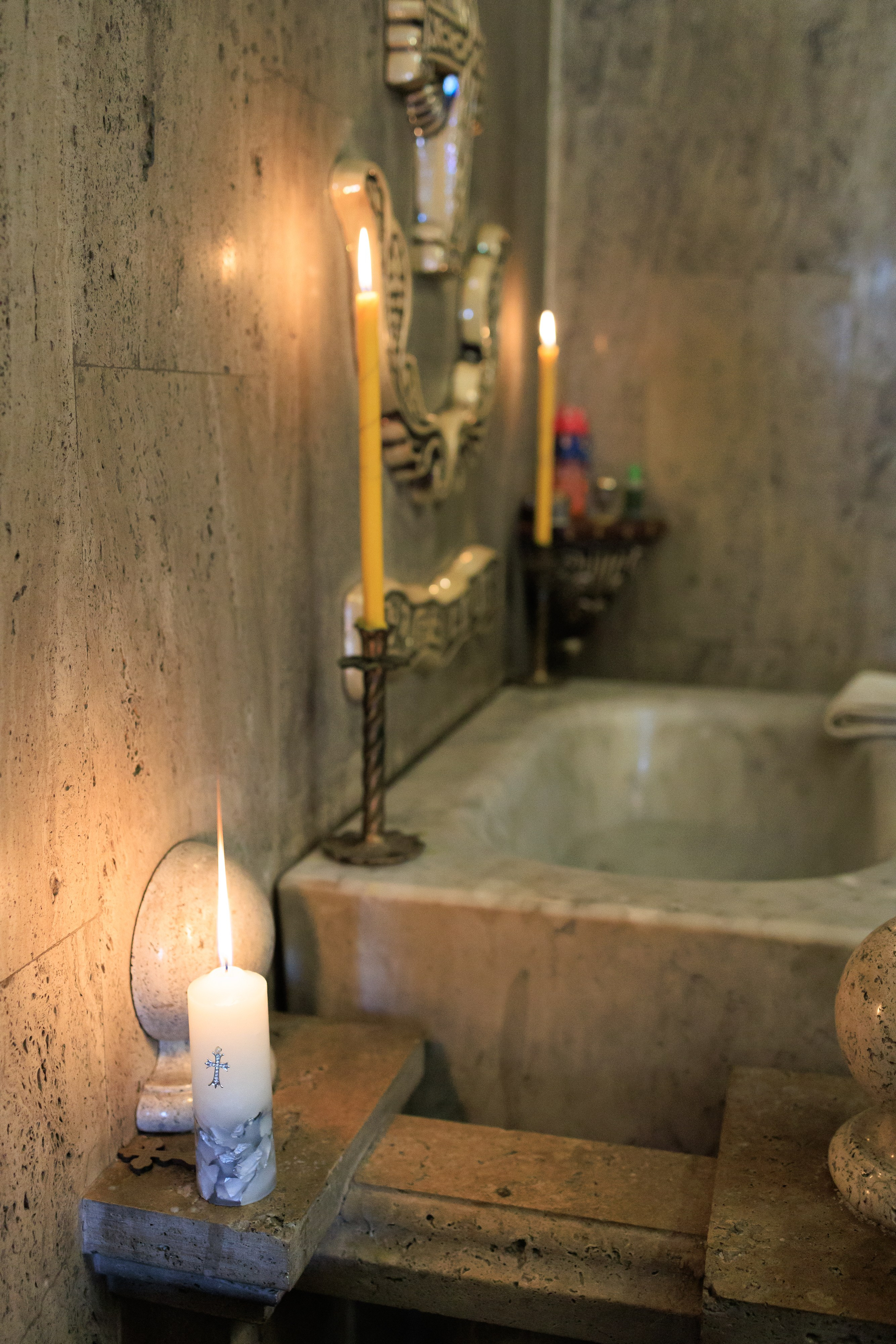 Фотосъёмка таинства крещения и крестин в городах Я фотограф снимающий венчания в городах Минеральные Воды, Пятигорск, Кисловодск, Ессентуки,. Репортажный и свадебный фотограф Пятигорск и КМВ