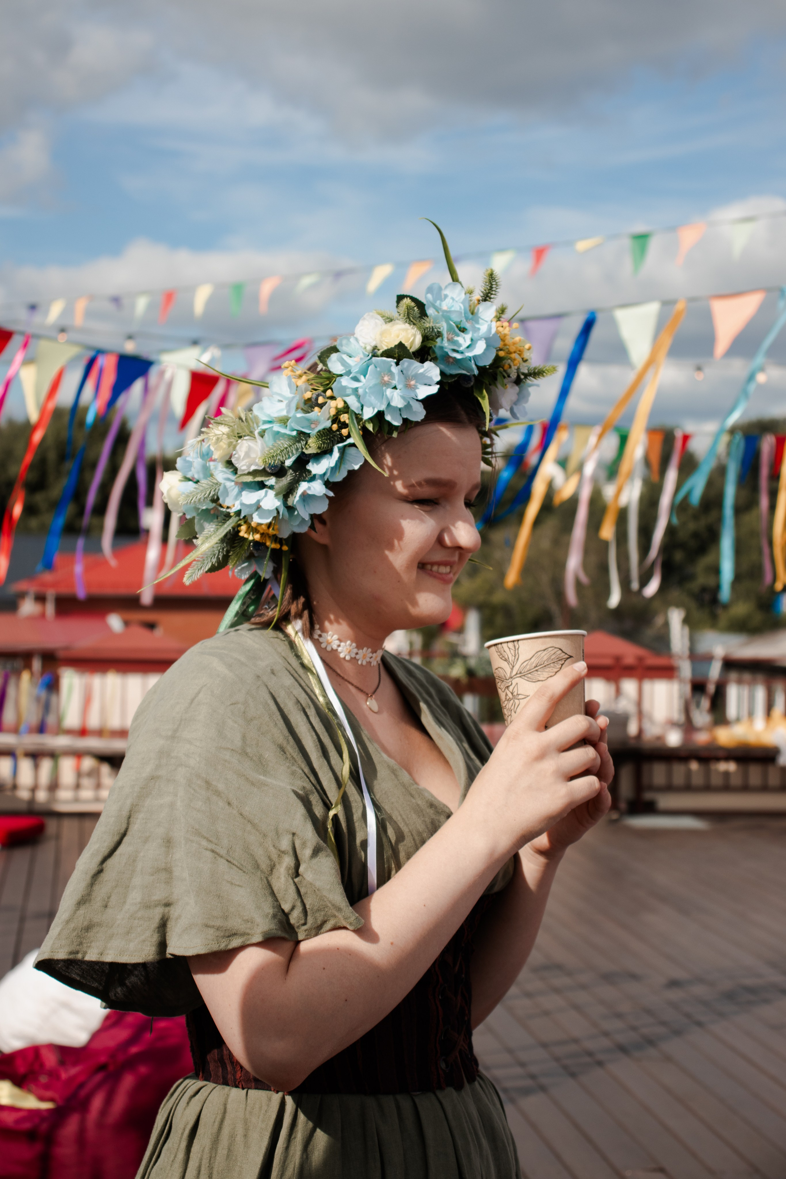 Съёмка корпоратива в городе Томск на крыше музея славянской мифологии