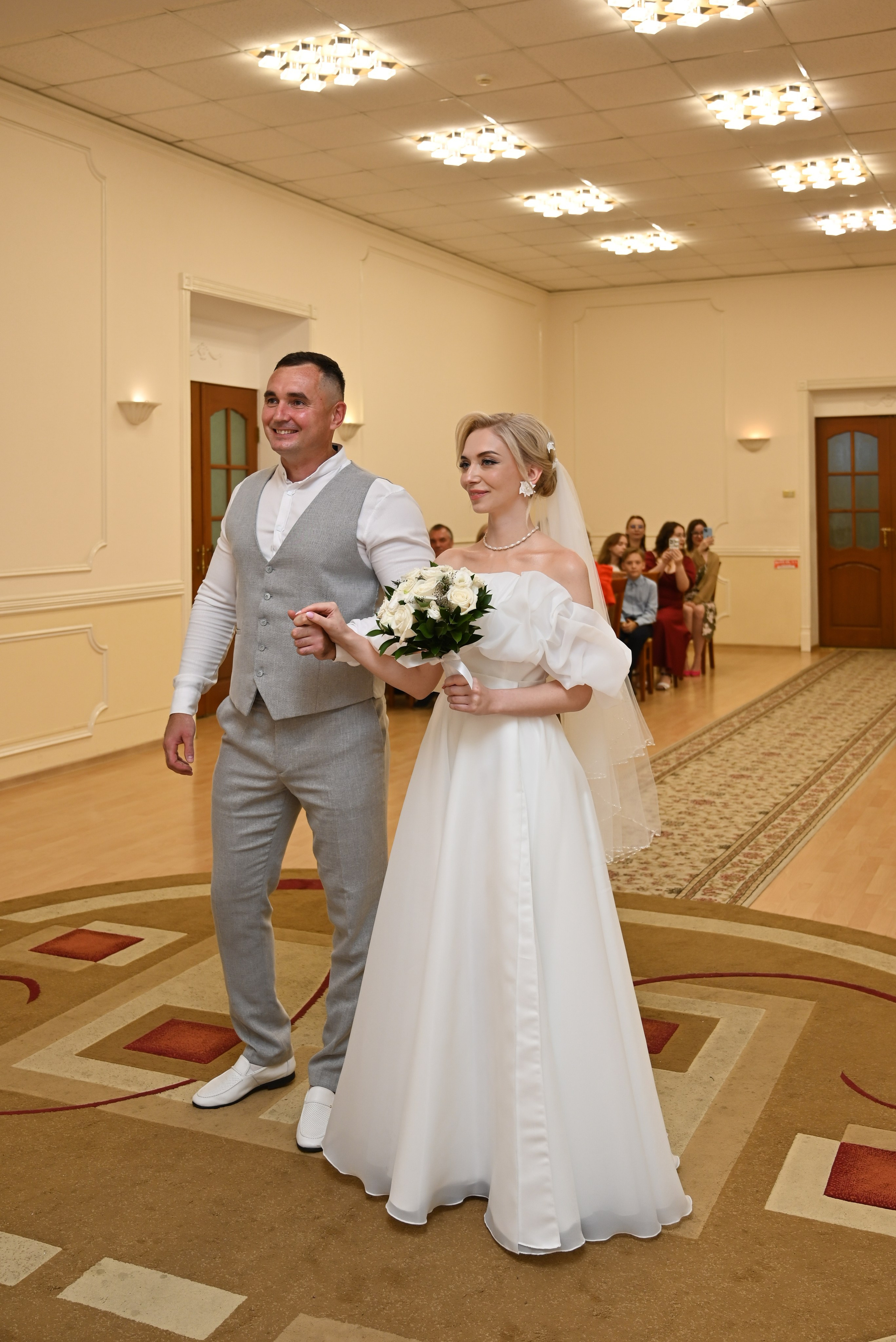 Свадьба Оксаны и Юры (Регистрация брака, прогулка и банкет). Свадебный и семейный фотограф в Хабаровске Оксана Новикова