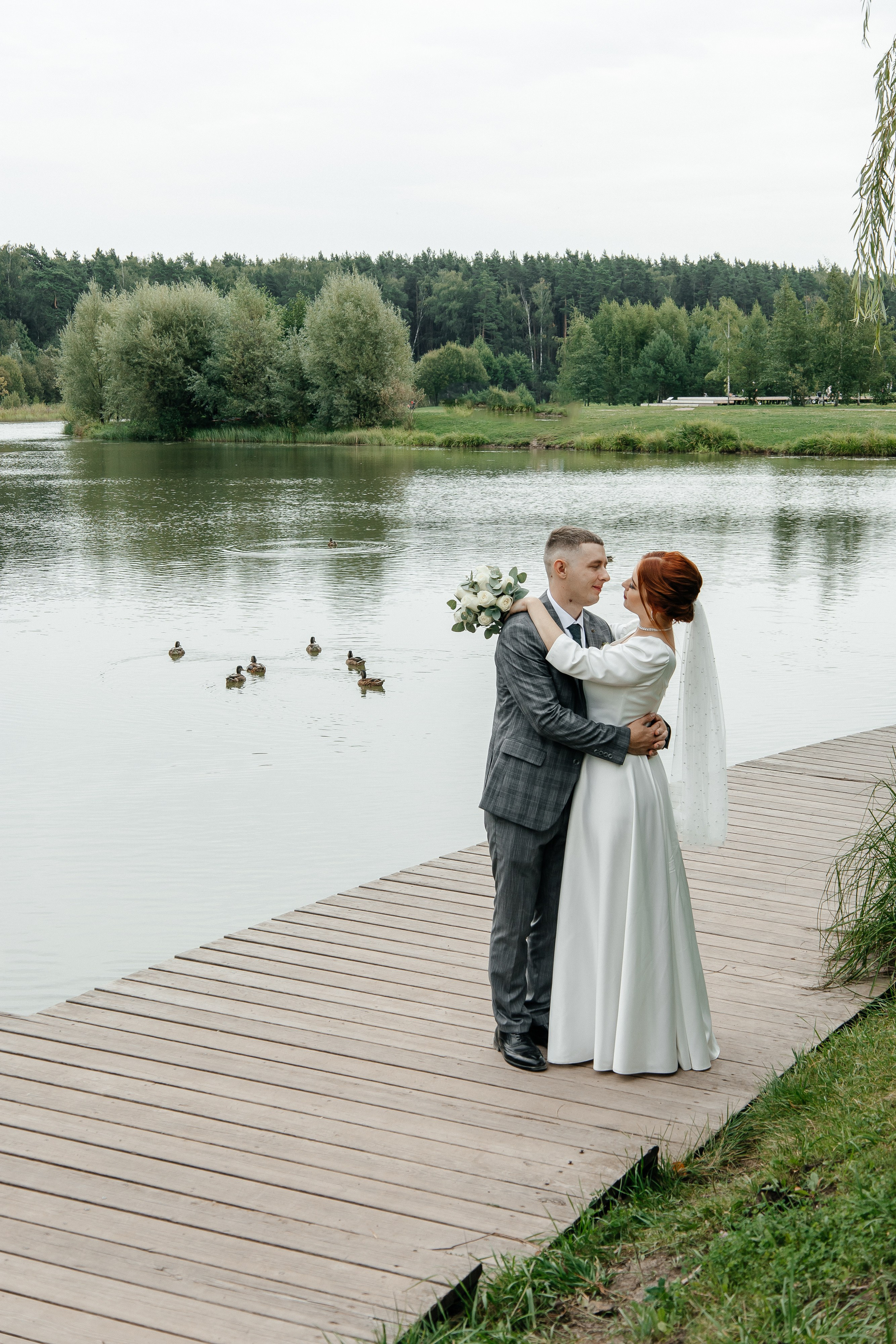 Свадебная прогулка. Контент и свадебный фотограф в Одинцово и Москве. Вакульчик Екатерина