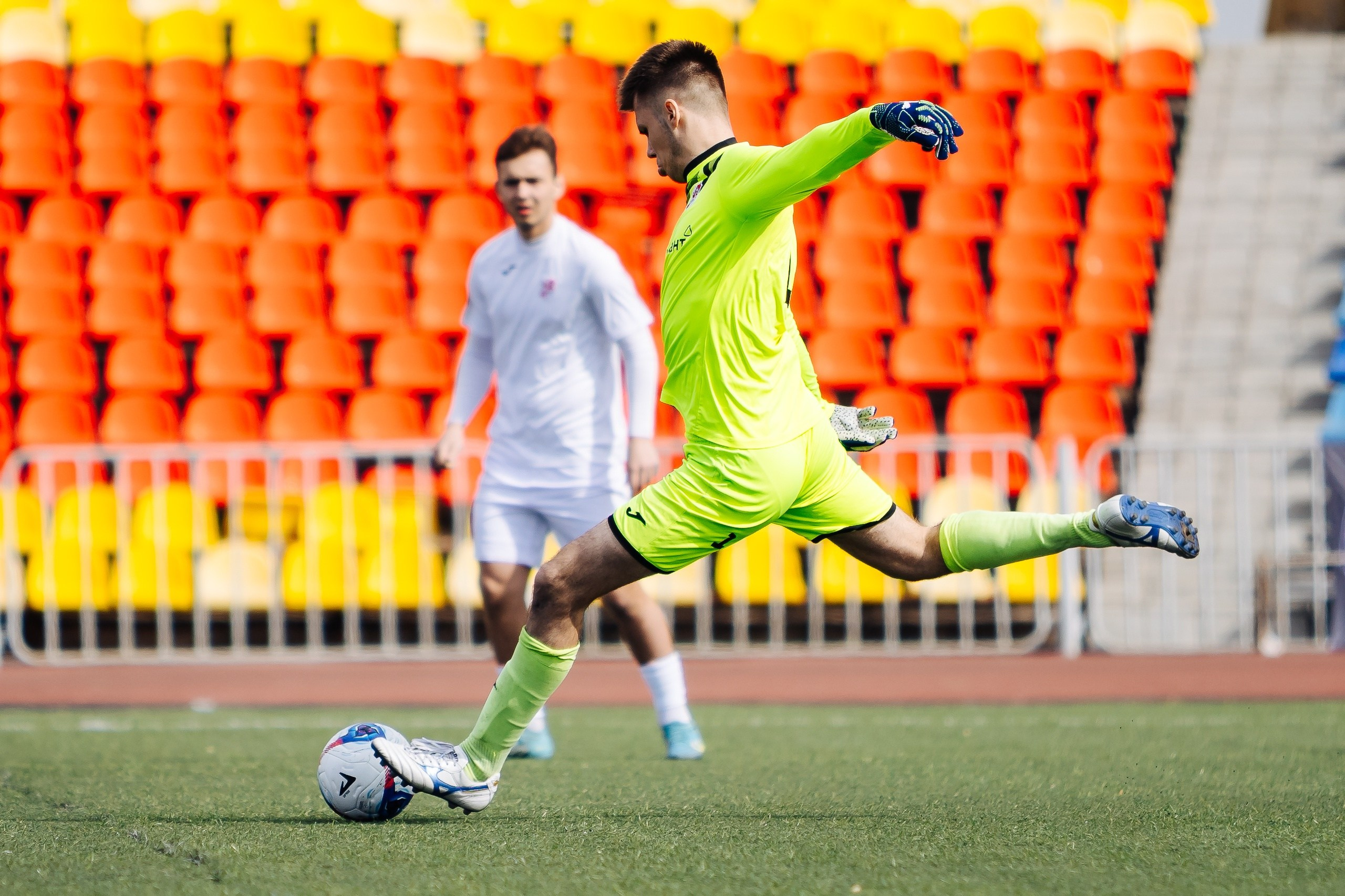 ФК «Металлург-Магнитогорск» vs ФК «ОСШ-Челябинск-М» // 05.04.25. Денис Прохоров Фотограф в г. Магнитогорск