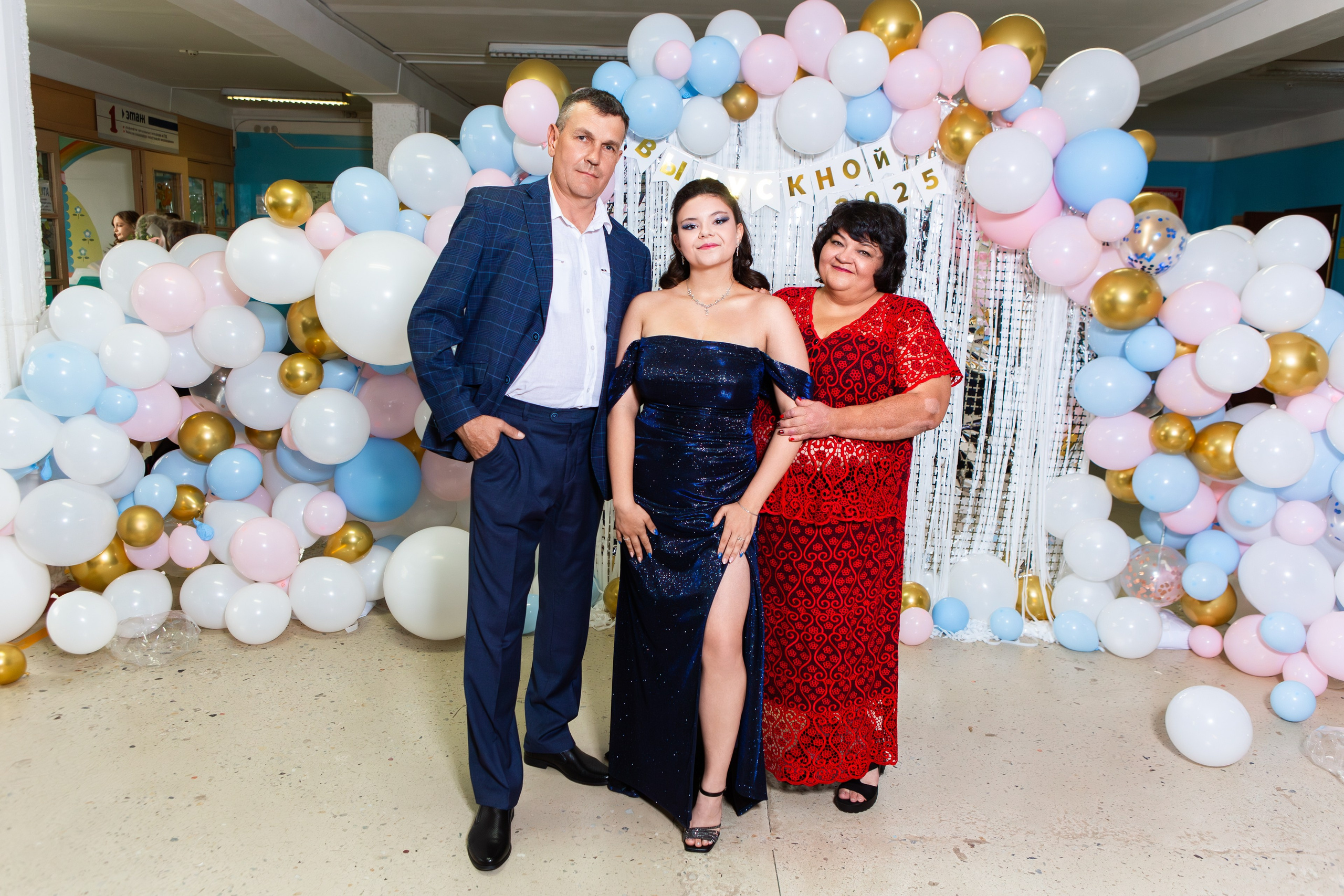 ФОТОСЕССИЯ С РОДИТЕЛЯМИ ВЫПУСКНОЙ 2025 9 ШКОЛА МЦЕНСК. ТВОЙ АЛЬБОМ / ТВОИ ПРАВИЛА