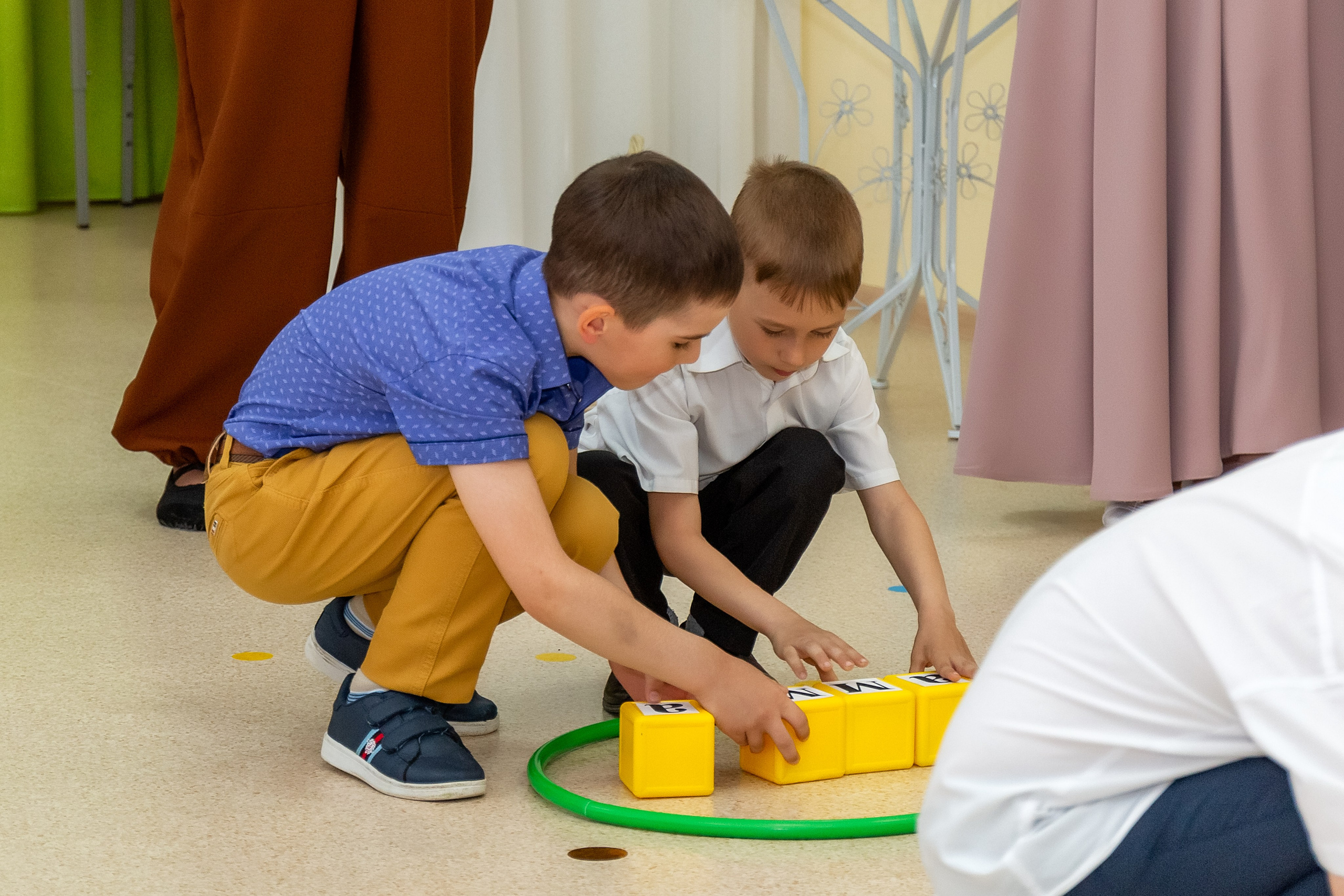 Выпускной. Детский сад «Тигрёнок». Стильный выпускной альбом Владивосток фотограф Вероника Мигачева