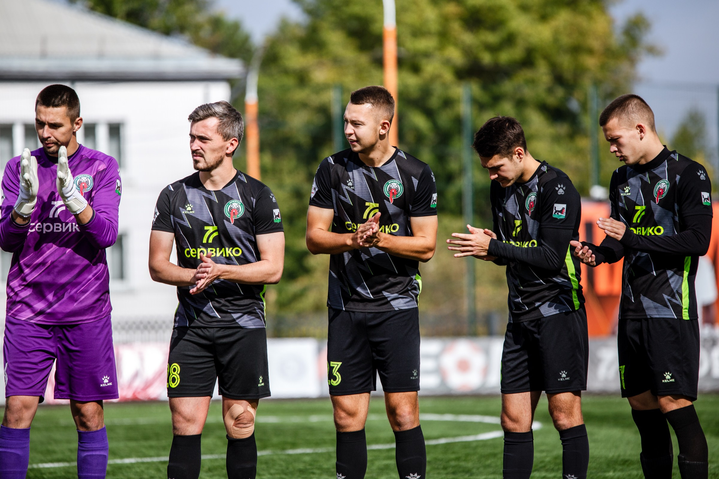 Первенство России по футболу LEON-Вторая лига Б | ФК Иркутск — Космос (Долгопрудный) | 14.09.25. Фотограф в Иркутске Евгения Айвазова