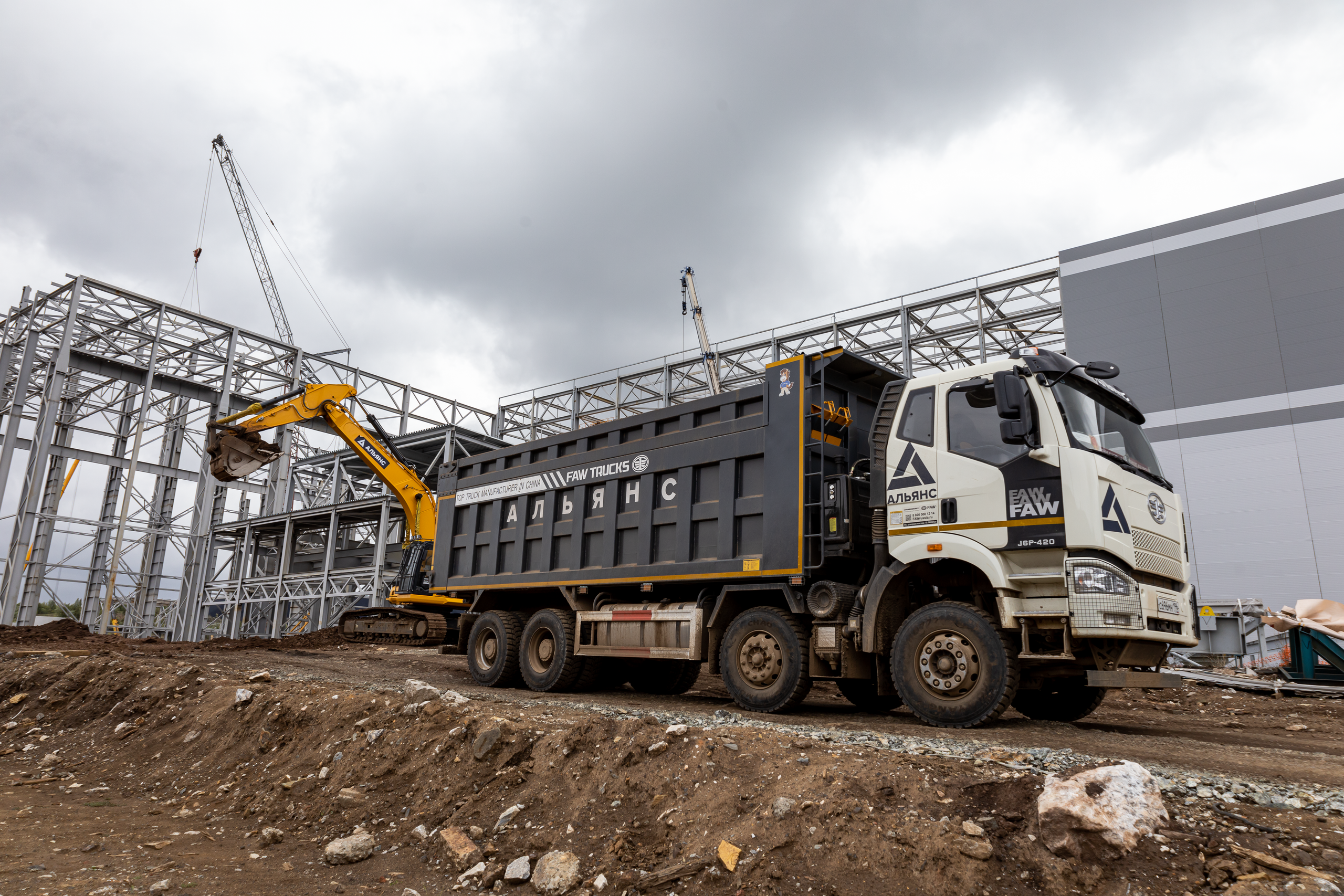 Спецтехника. Фотограф свадебный, репортажный, индивидуальный, фото для маркетплейсов, брендов, автосалонов