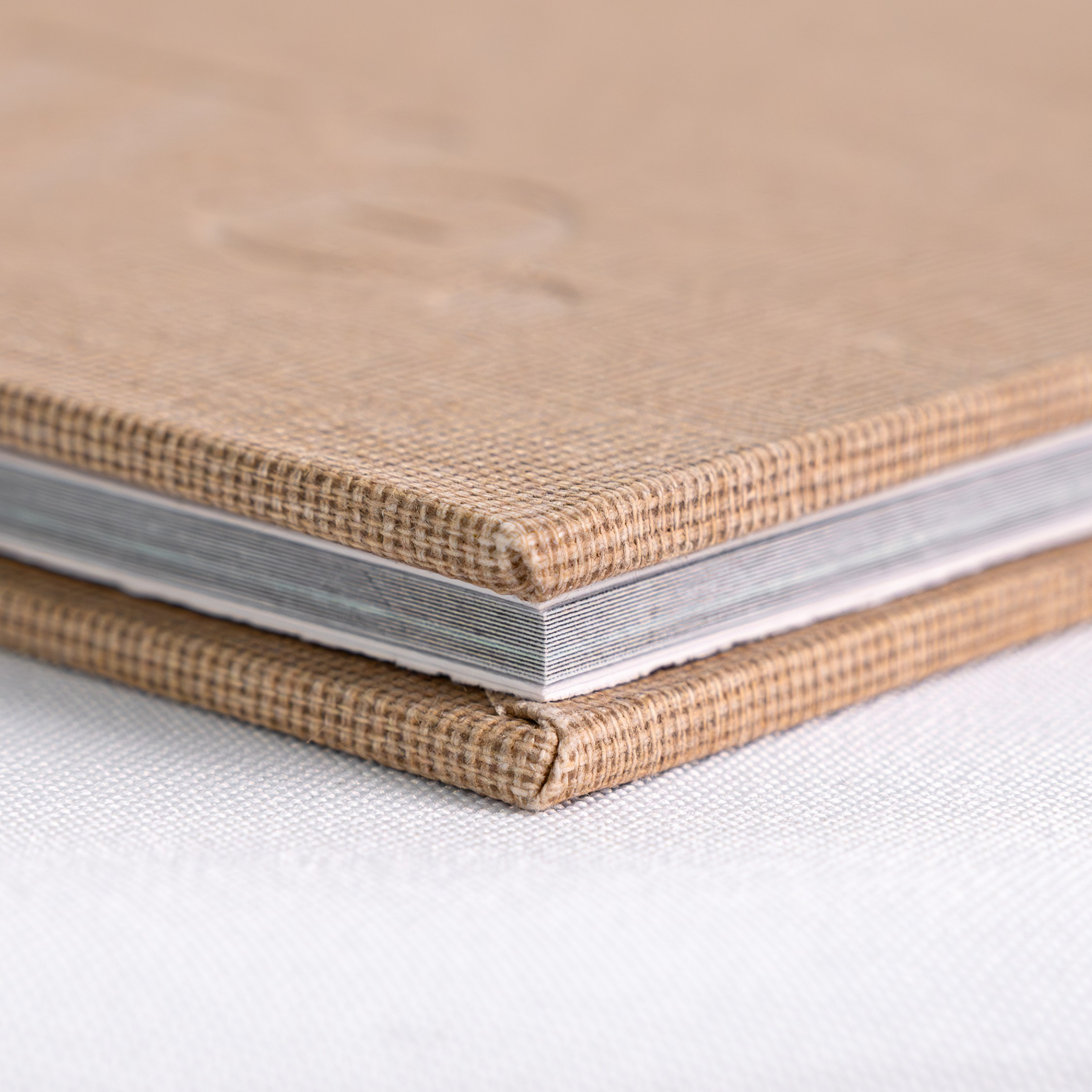 Предметная фотосессия альбомов. Фотограф/видеограф Богдан Голованов