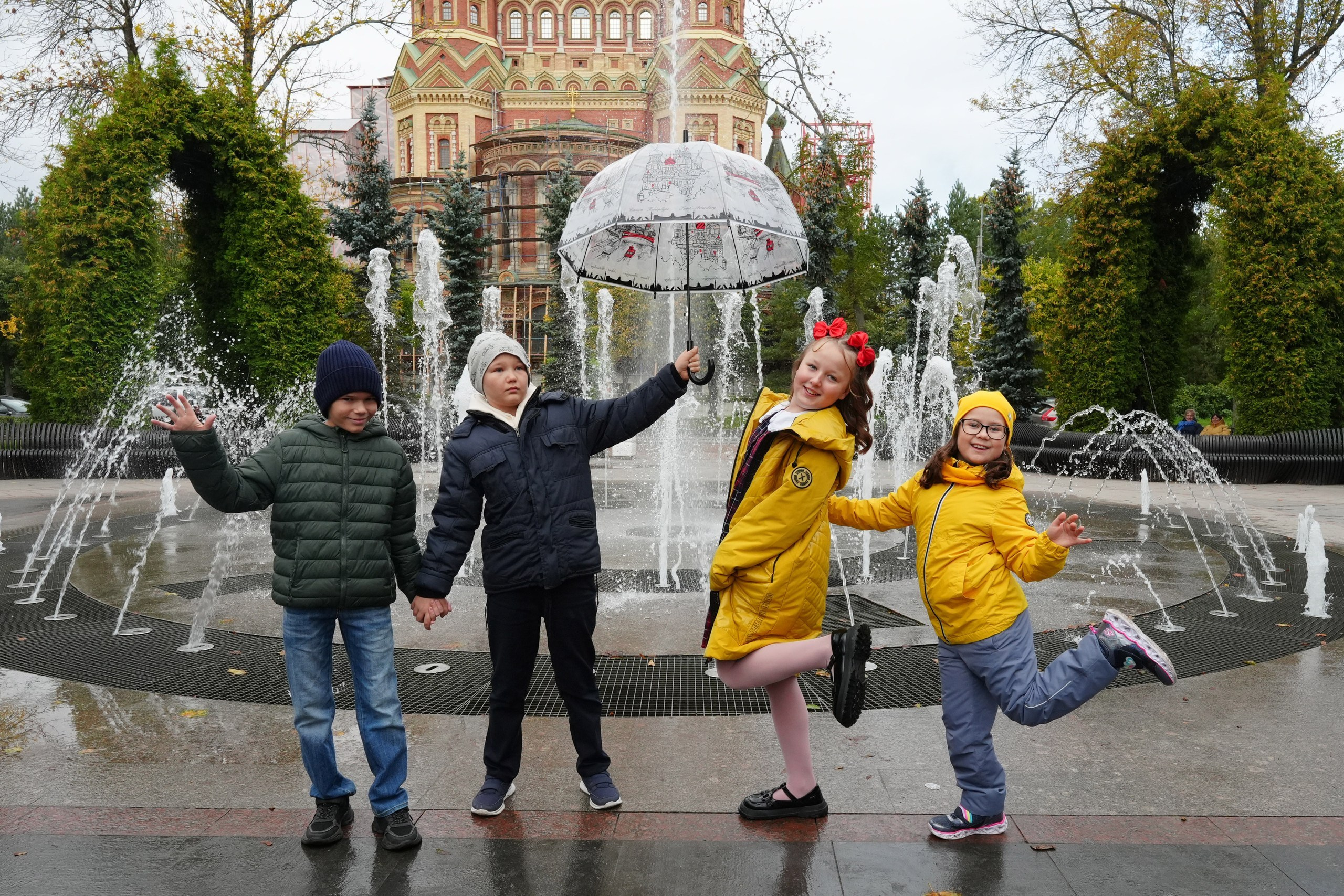 ОСЕННЯЯ. Школьная фотография в Санкт-Петербурге, выпускные альбомы, фотосессии