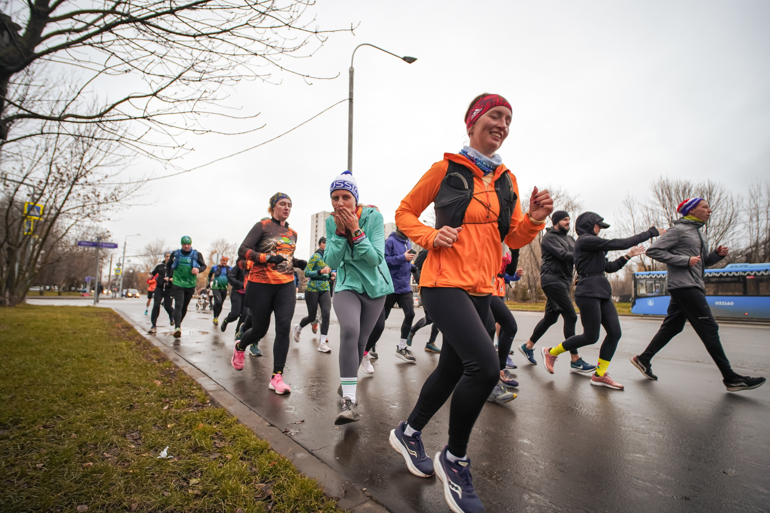 #марафонудома #яuzarun 2024 2-я петля, группа 6:30. Роман Капилюшов. Бег. Фото. Видео. г. Люберцы