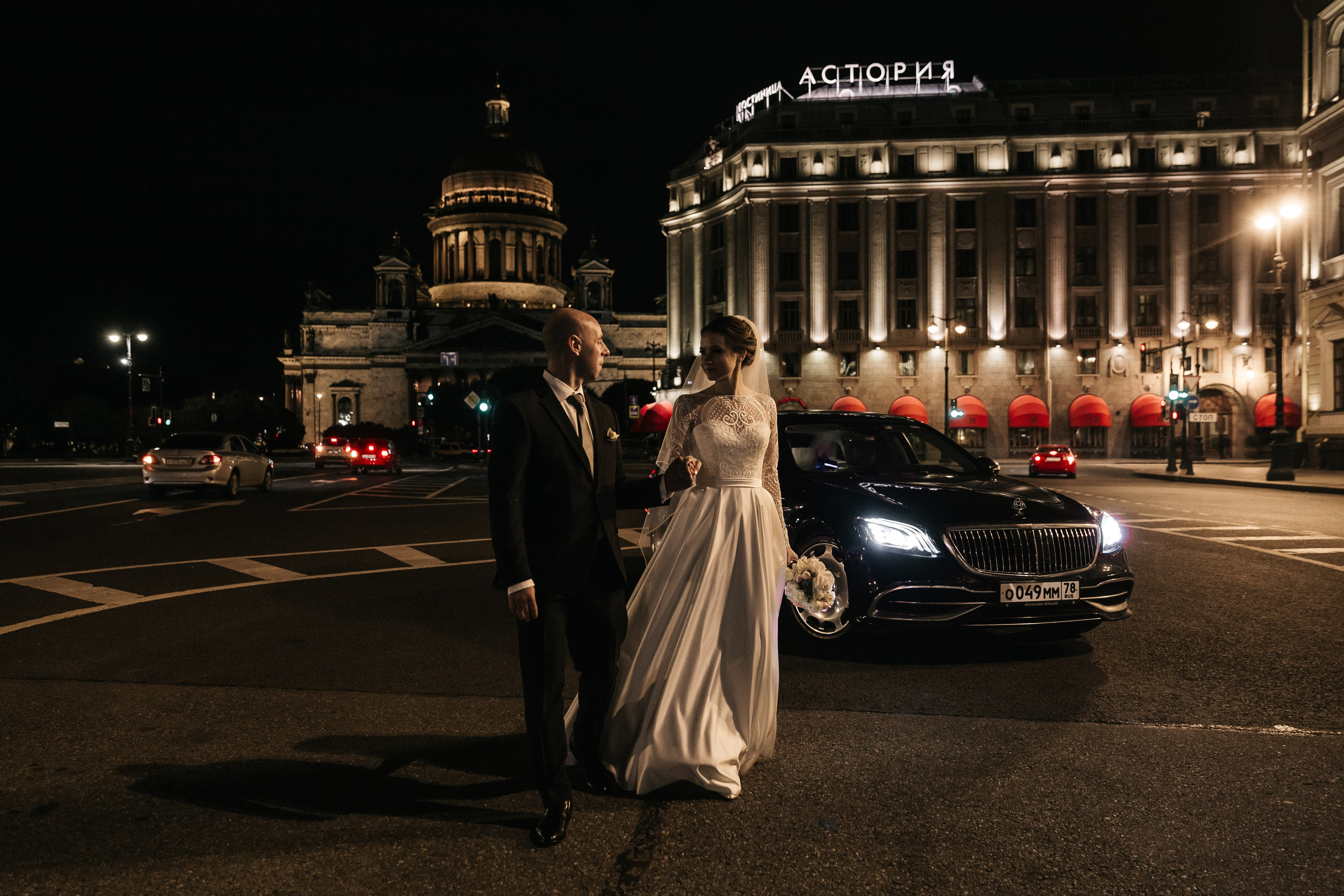 ОКТЯБРЬ | Дворец № 1 Талион, Особняк военного министра. Свадебный фотограф в Санкт-Петербурге Полина Корзухина