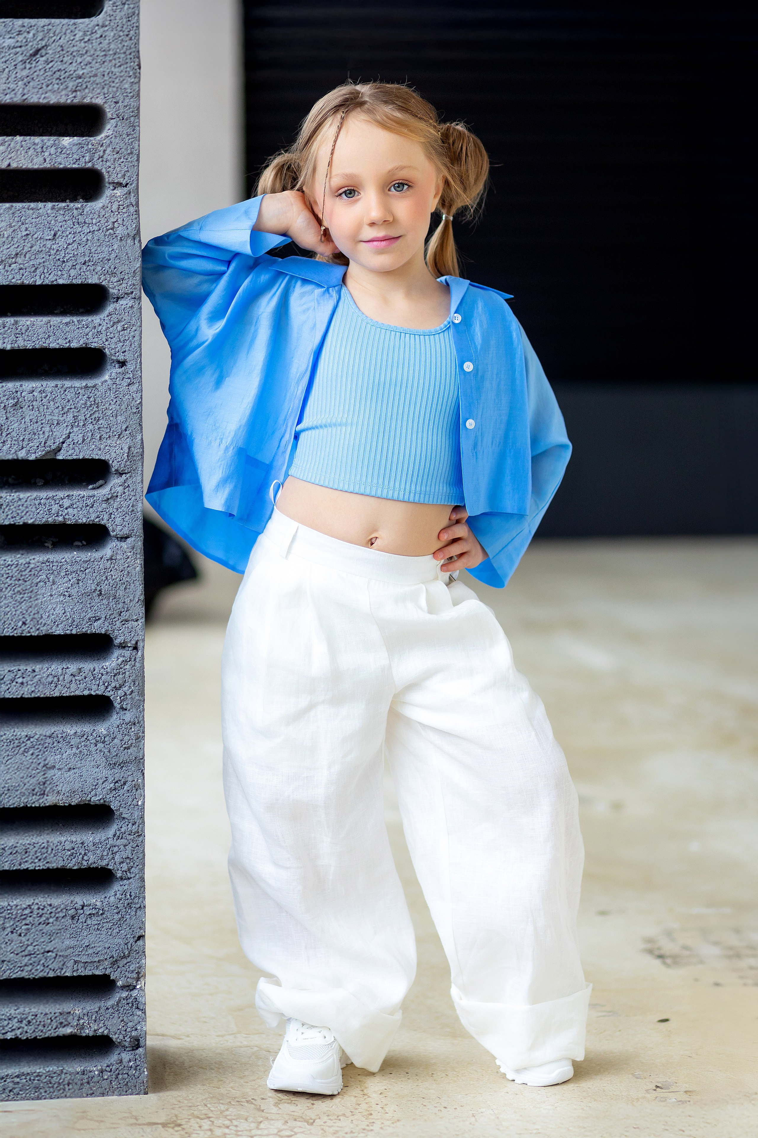 Алиса. «Лаборатория Фотофей» — Виктория Балмош и Юлия Мун. Екатеринбург