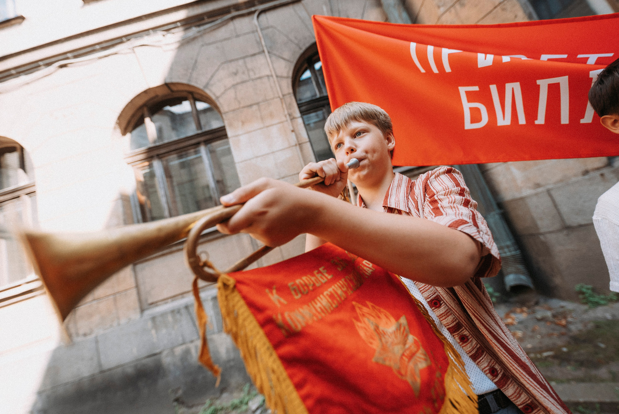 2025. Стрит-фотография, полная абсурда, идиотизма и красоты