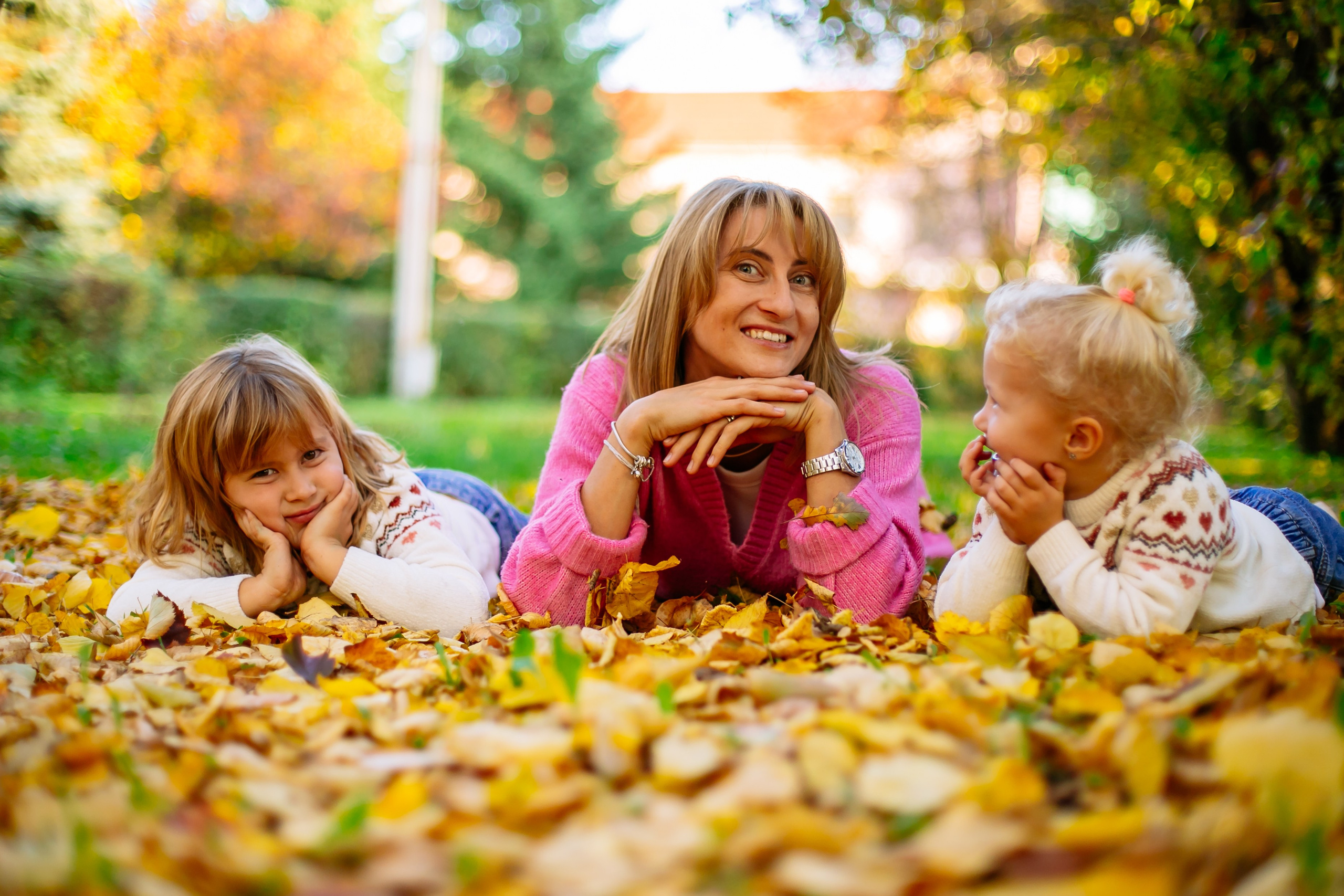 Юля, Анюта, Есения