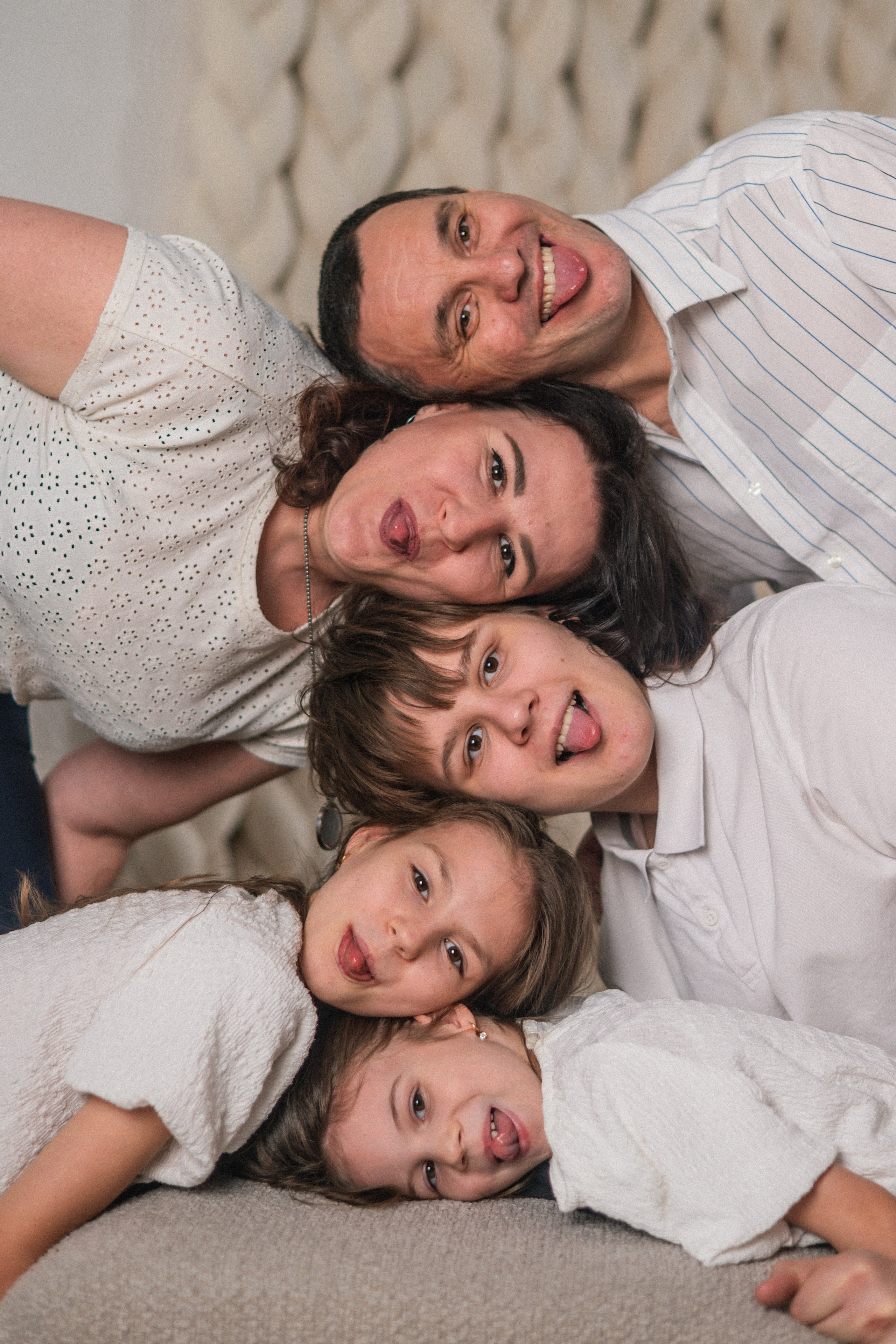 Семейная Фотосессия. Я Ольга Казанцева, фотографирую снимаю ваши киноистории и печатаю фото и цифровые портреты на холсте