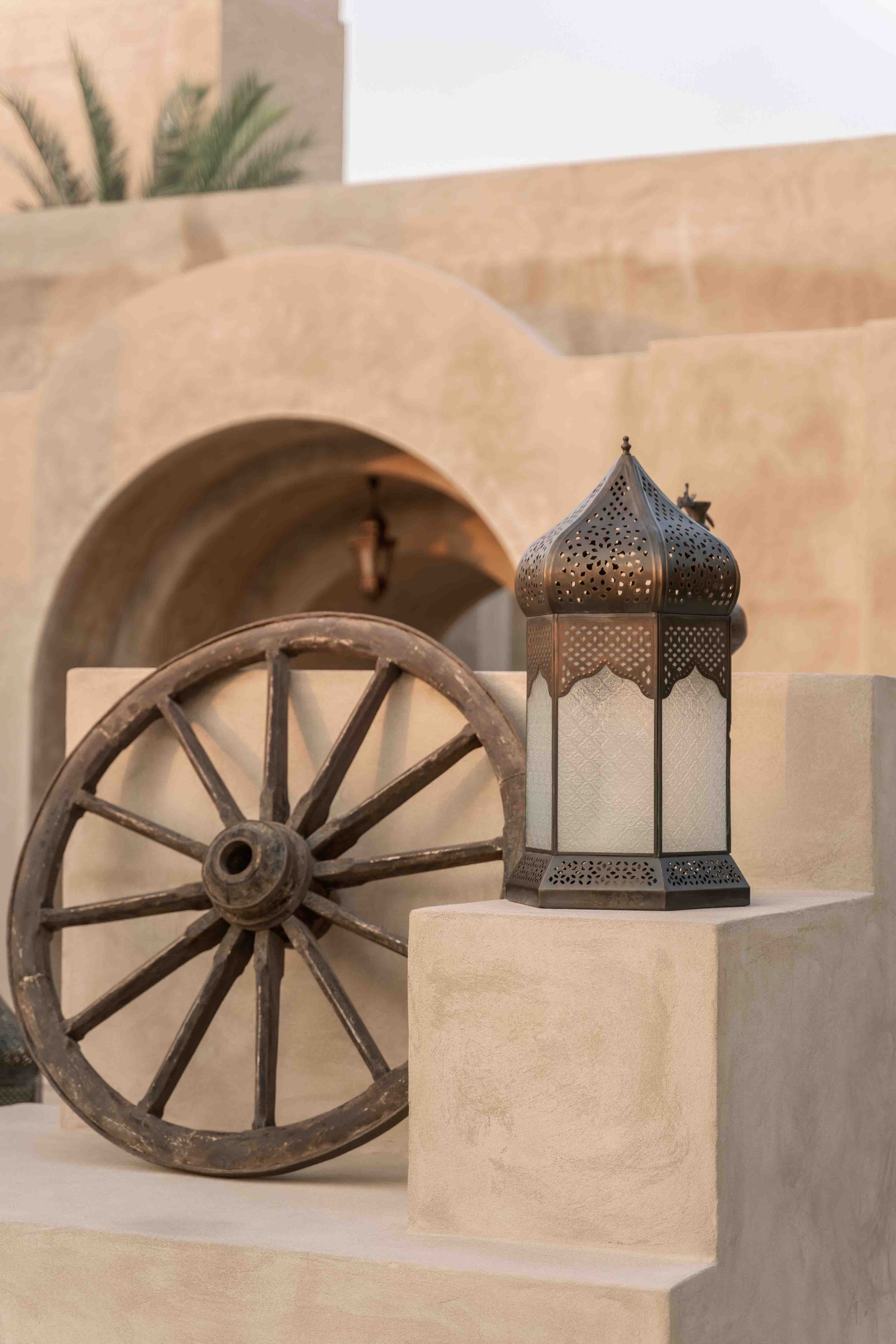 Proposal in Dubai | Bab al Shams in desert