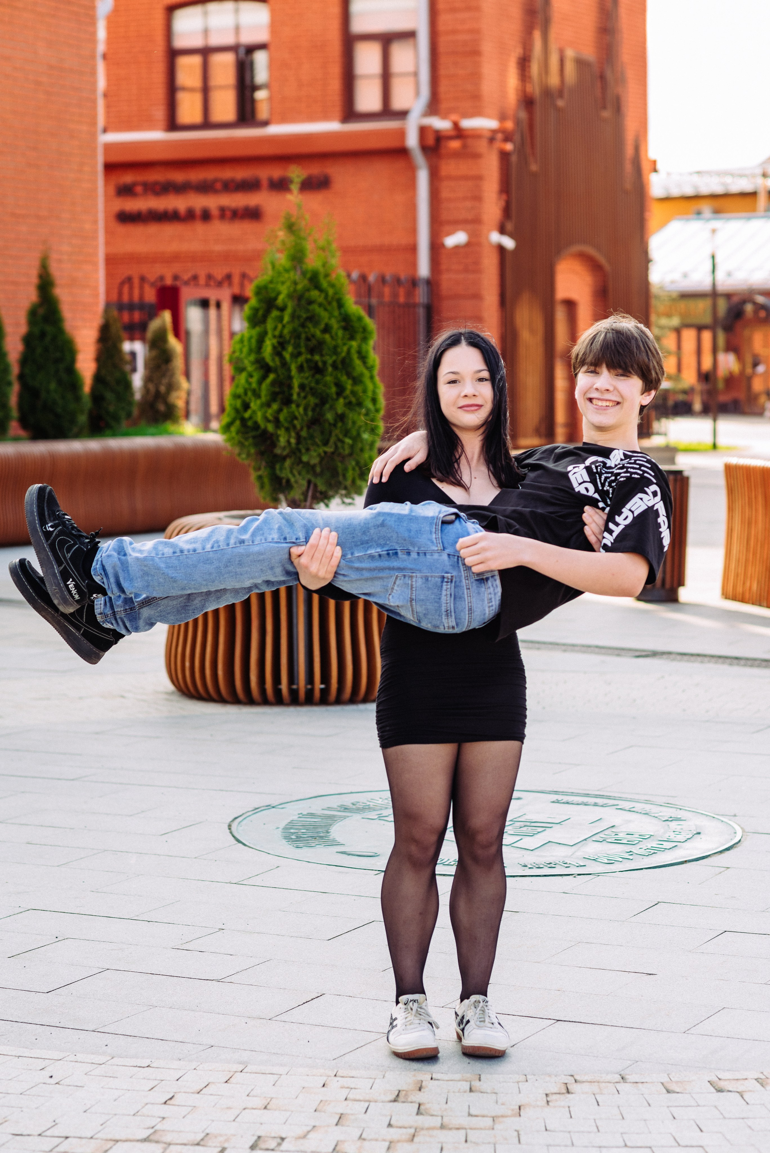 Фотосессия 9 класса в мае — Кристина Черникова. Фотограф Кристина Черникова — Москва | Семейные съёмки и фотоальбомы