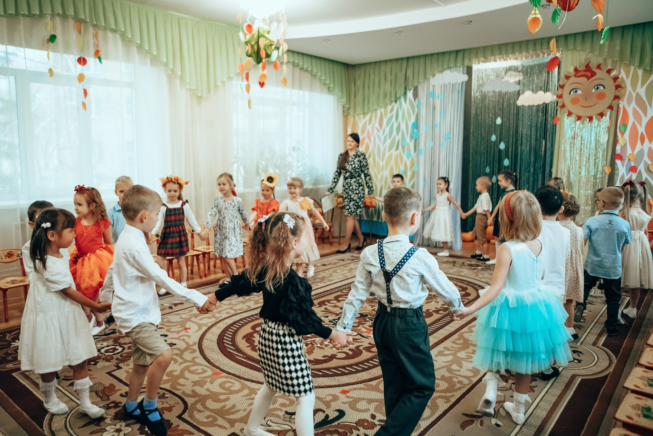 Утренник «Праздник осени». Семейный и детский фотограф в г. Новосибирске Макеева Анастасия