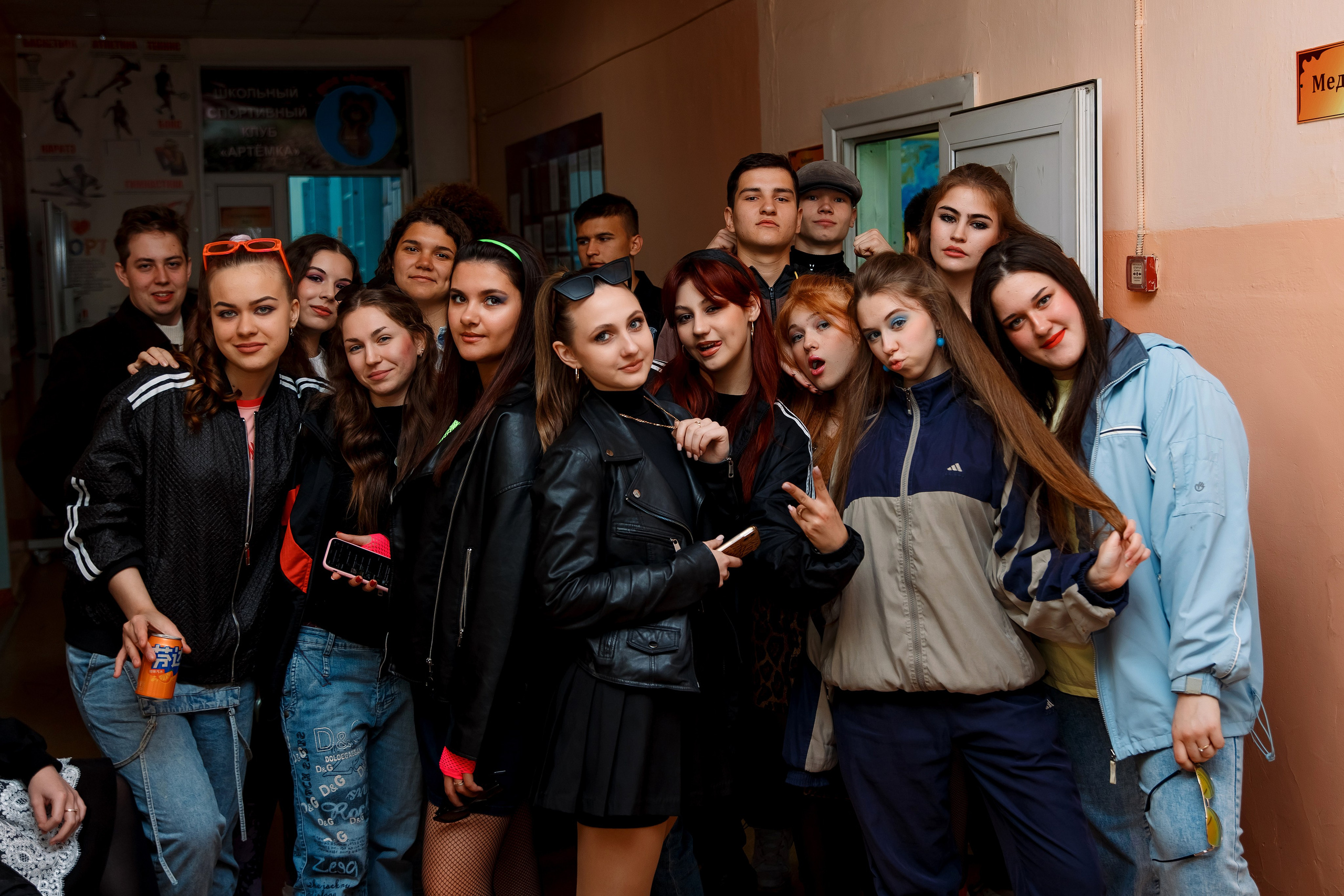 11 класс день не послушания в школе. Фотограф Любовь Корниенко, Примоский край