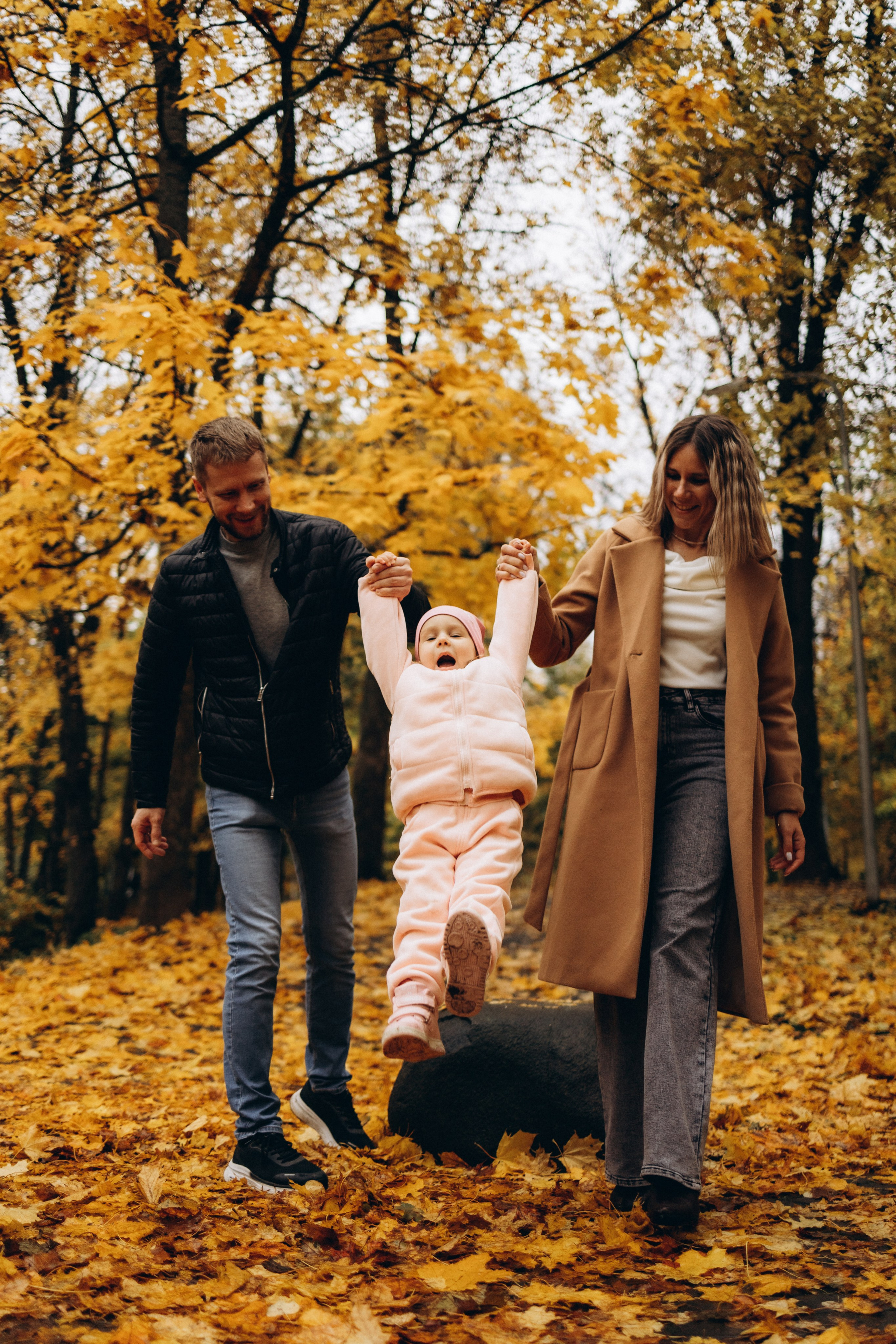 Осенняя семейная фотосъемка (11.10.2025 г.) г. Обнинск (Калужская обл.). Надежда Стар семейный и церковный фотограф в Жукове и Калужской области