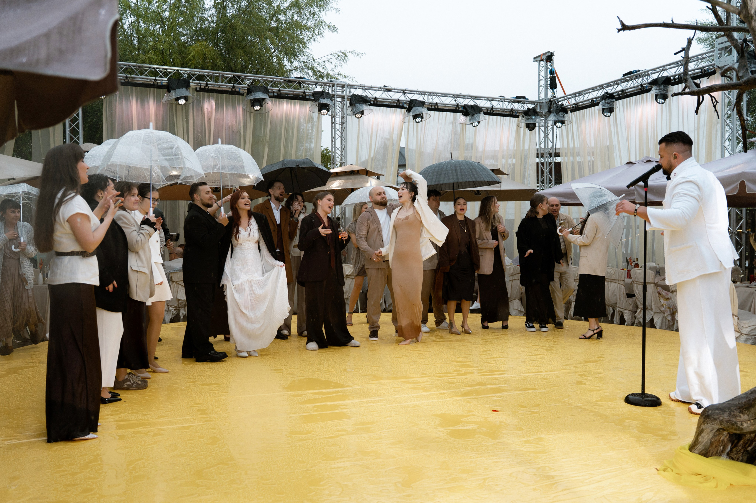 Майский Дождь. Полный день (сокращено). Семейный и портретный фотограф в Саратове Сахарова Маша
