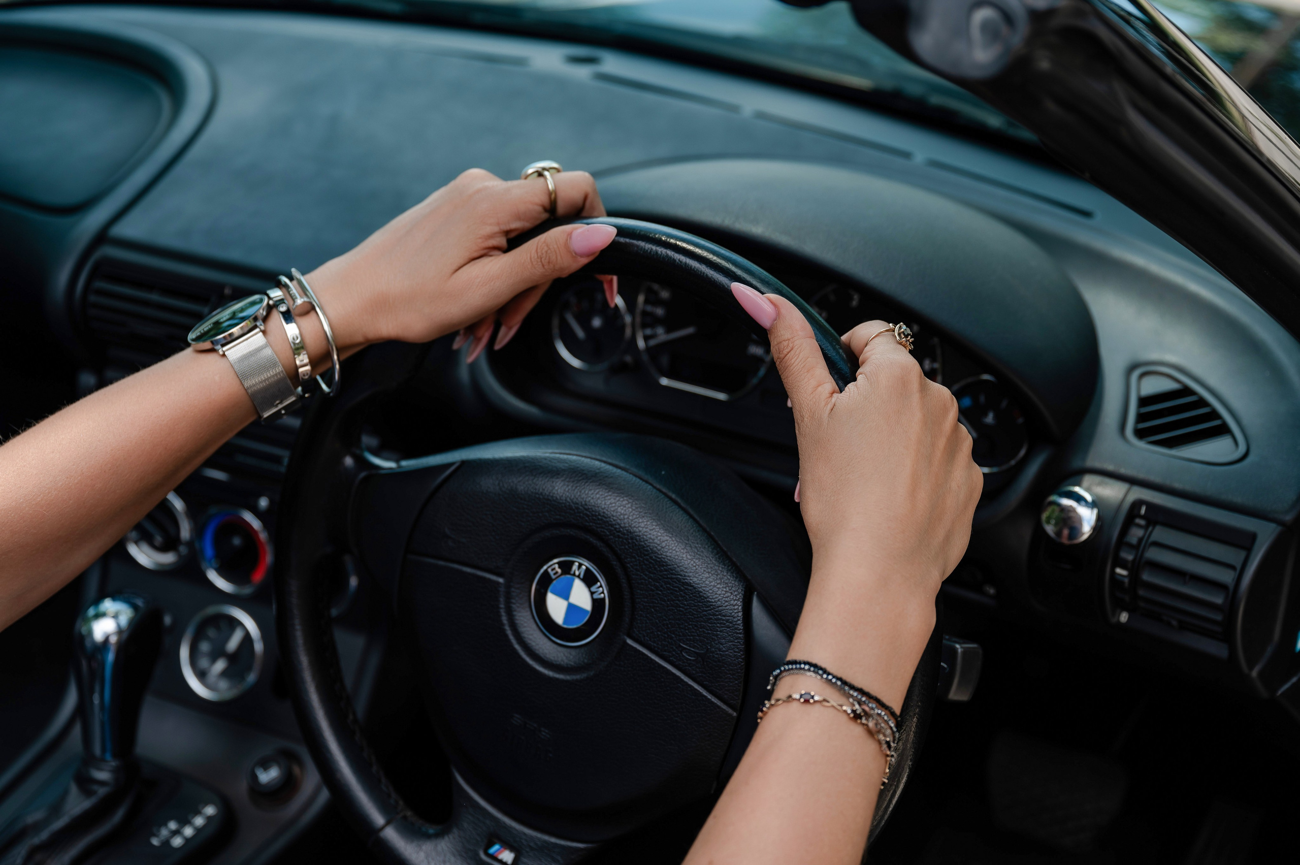 Леся и кабриолет. Наталья Слесаренко фотограф в Сочи