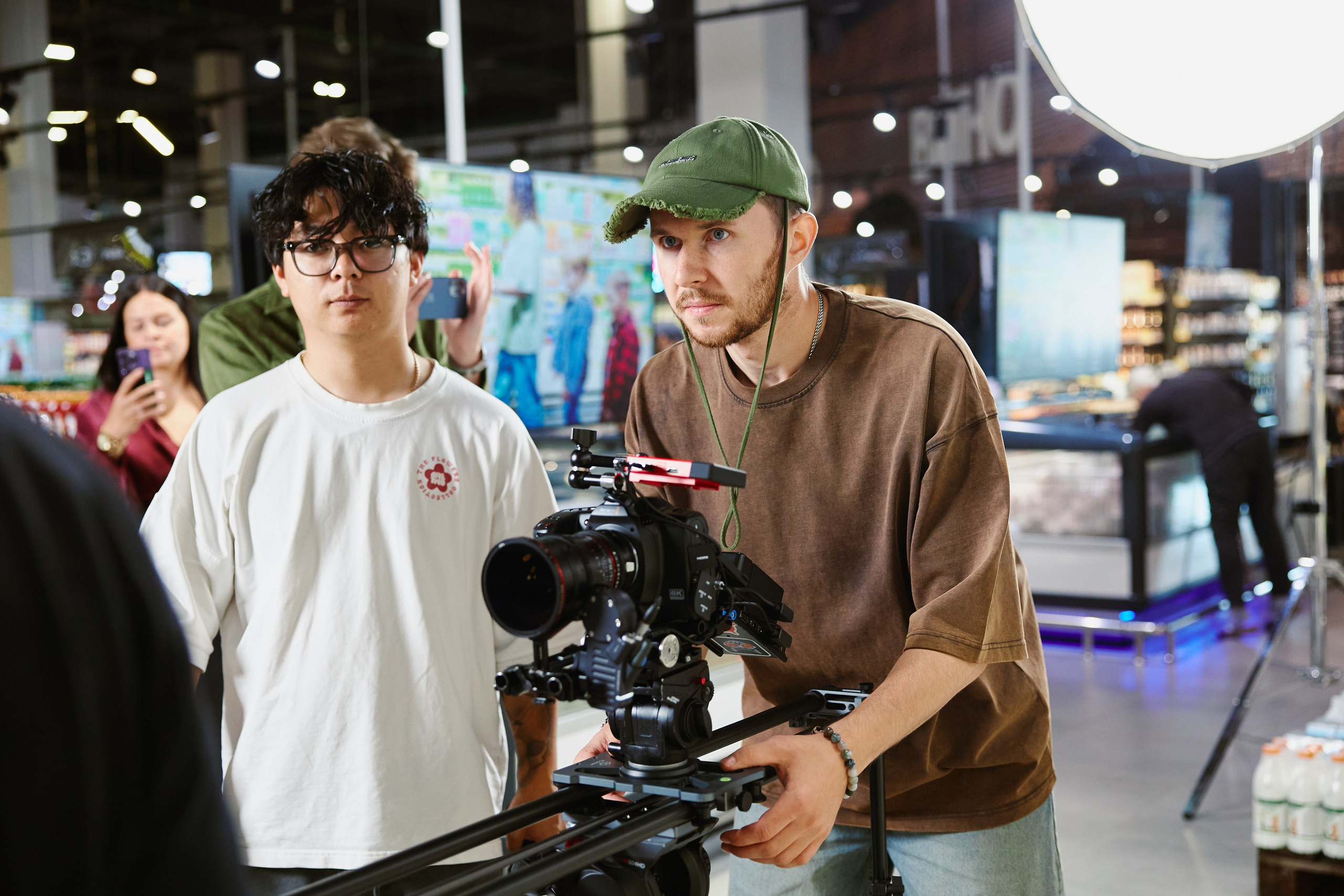 СОЛЬ PRODUCTION БЭК (BROSKO). ФОТОГРАФ НА МЕРОПРИЯТИЕ ОТ СОЛЬ МЕДИА PRODUCTION