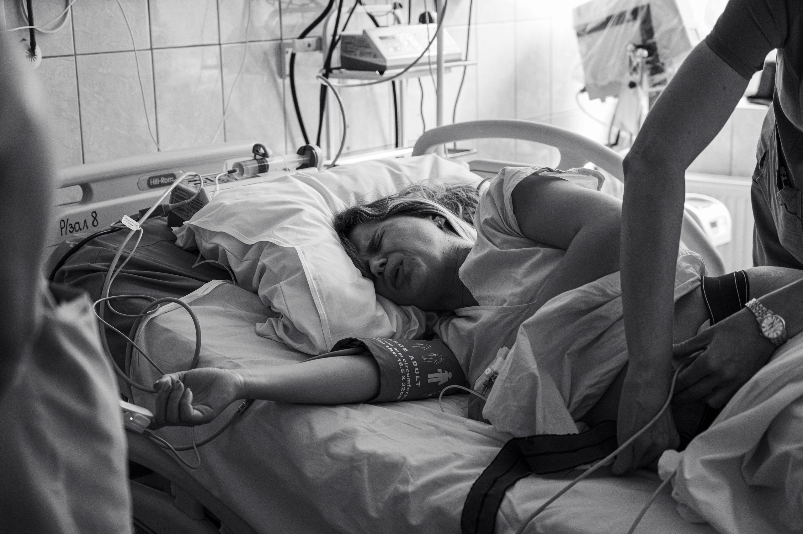 Злата родилась. Роддом № 17. Повидайка М.А. / Прохоренко Н.А. Фотограф на роды СПБ Юлия Герасимова