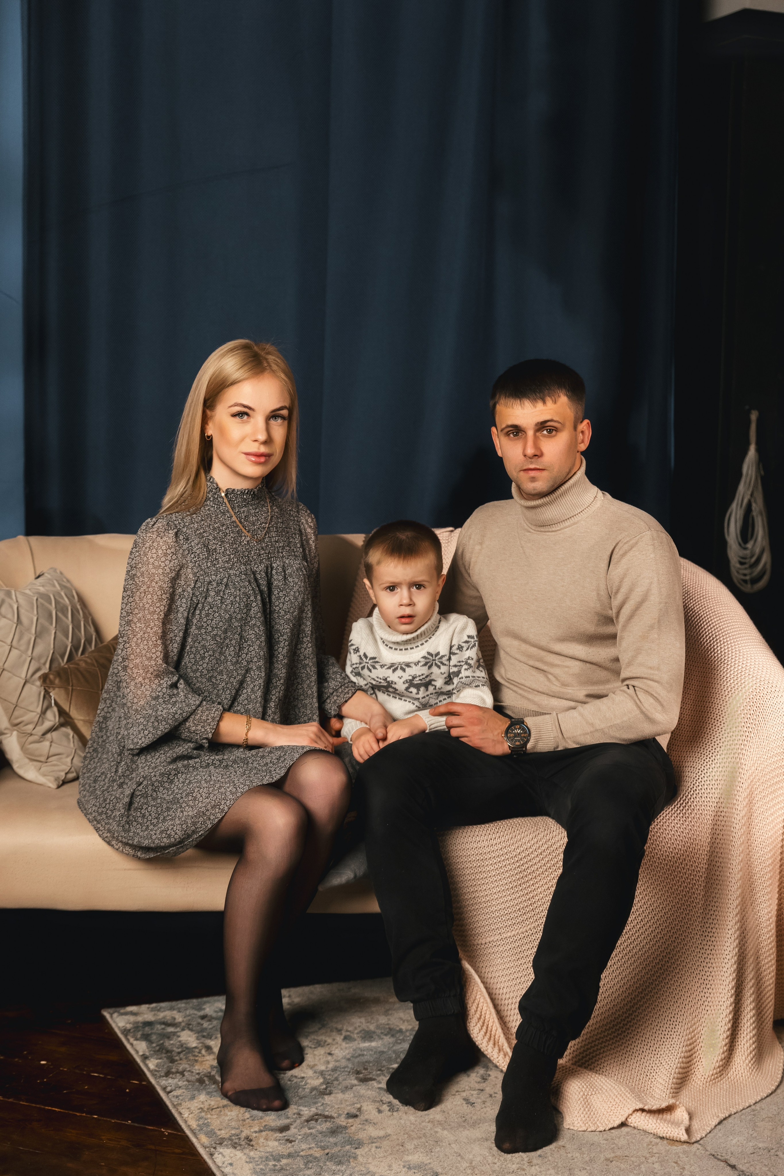 Семейная новогодняя фотосессия в Хабаровске. Свадебный фотограф в Хабаровске