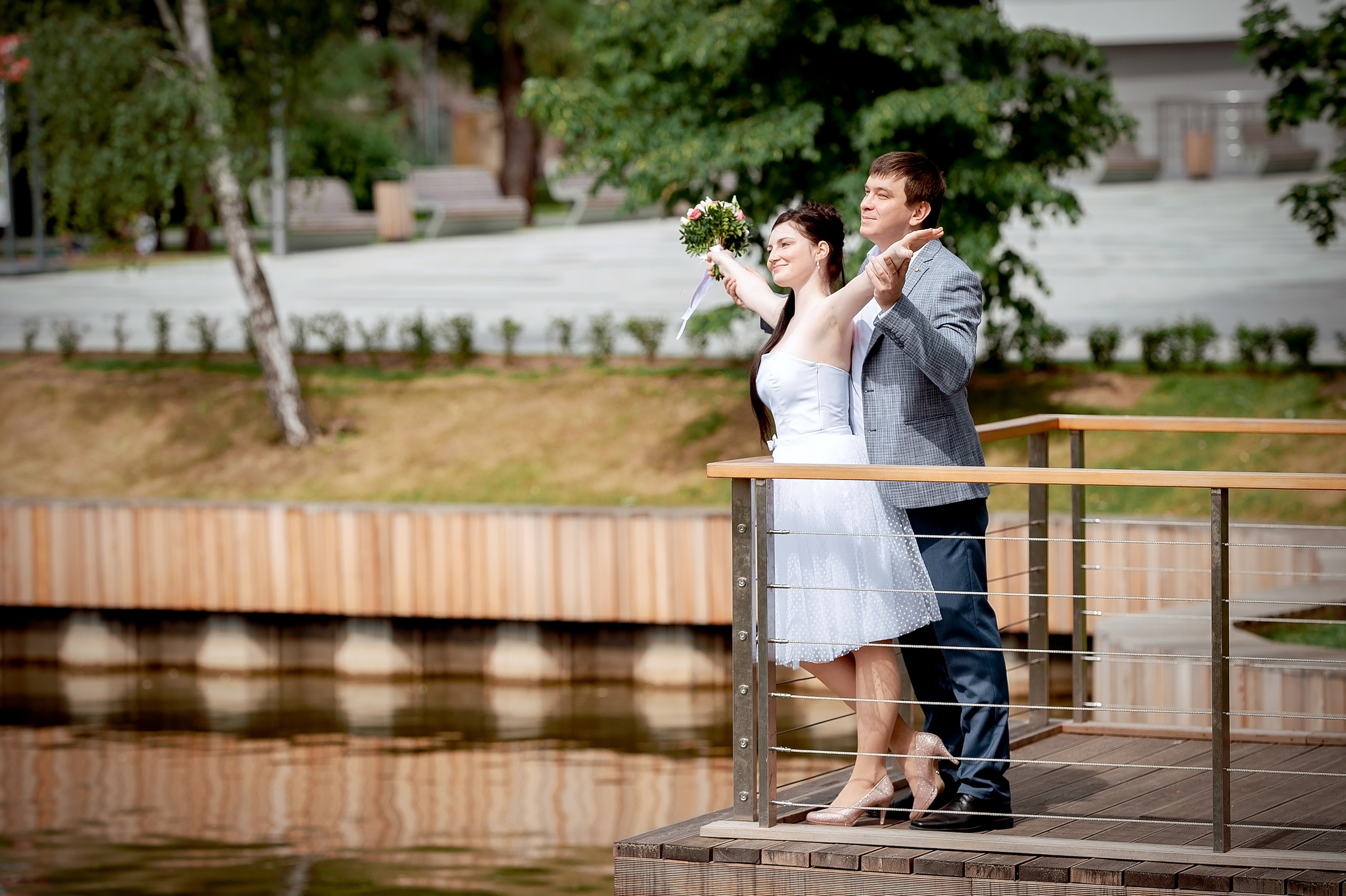 Летняя свадьба на ВДНХ. Свадебный и семейный фотограф Виктория Носачёва. Щелково, Москва и МО