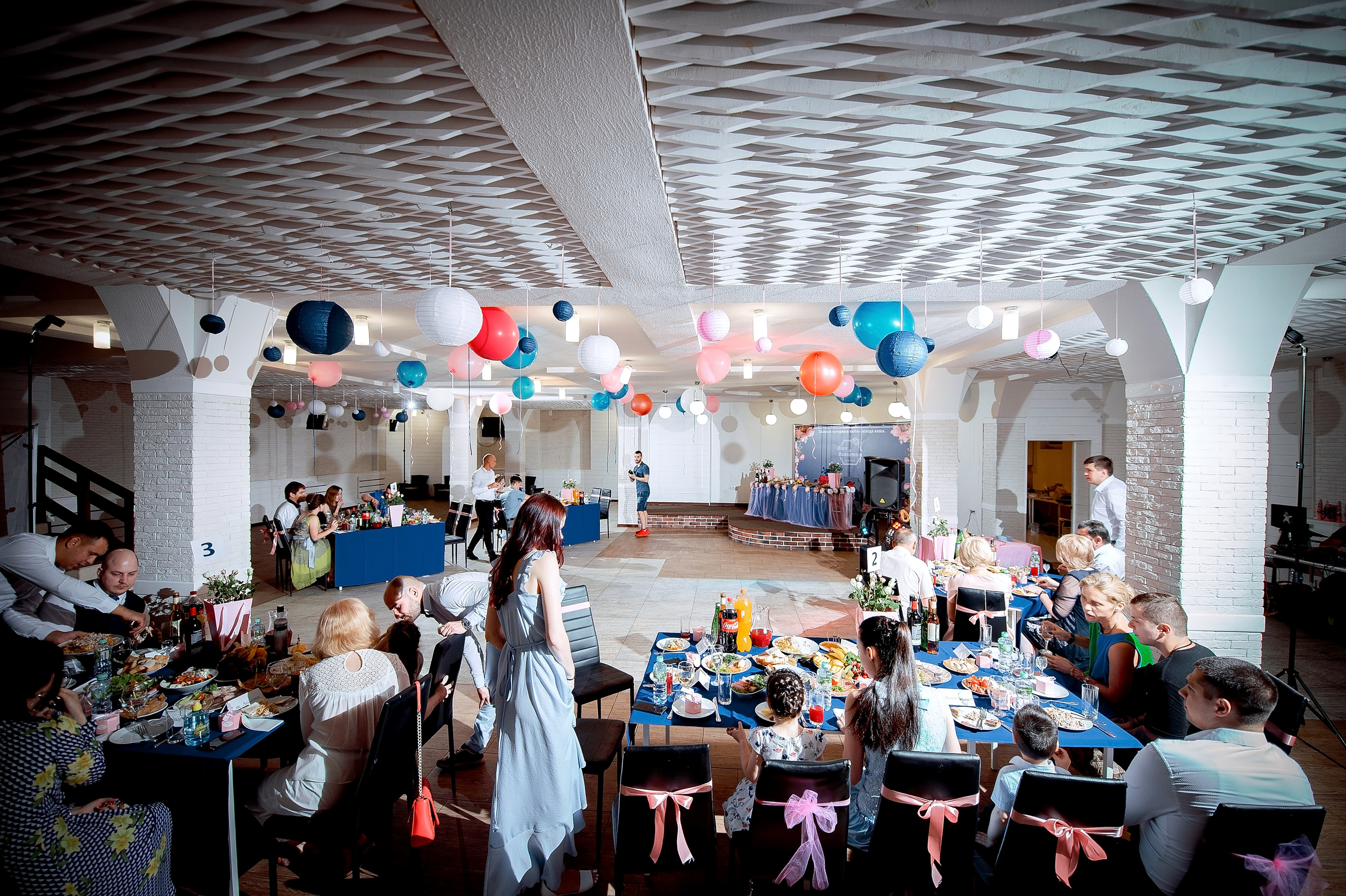 Летняя свадьба на ВДНХ. Свадебный и семейный фотограф Виктория Носачёва. Щелково, Москва и МО