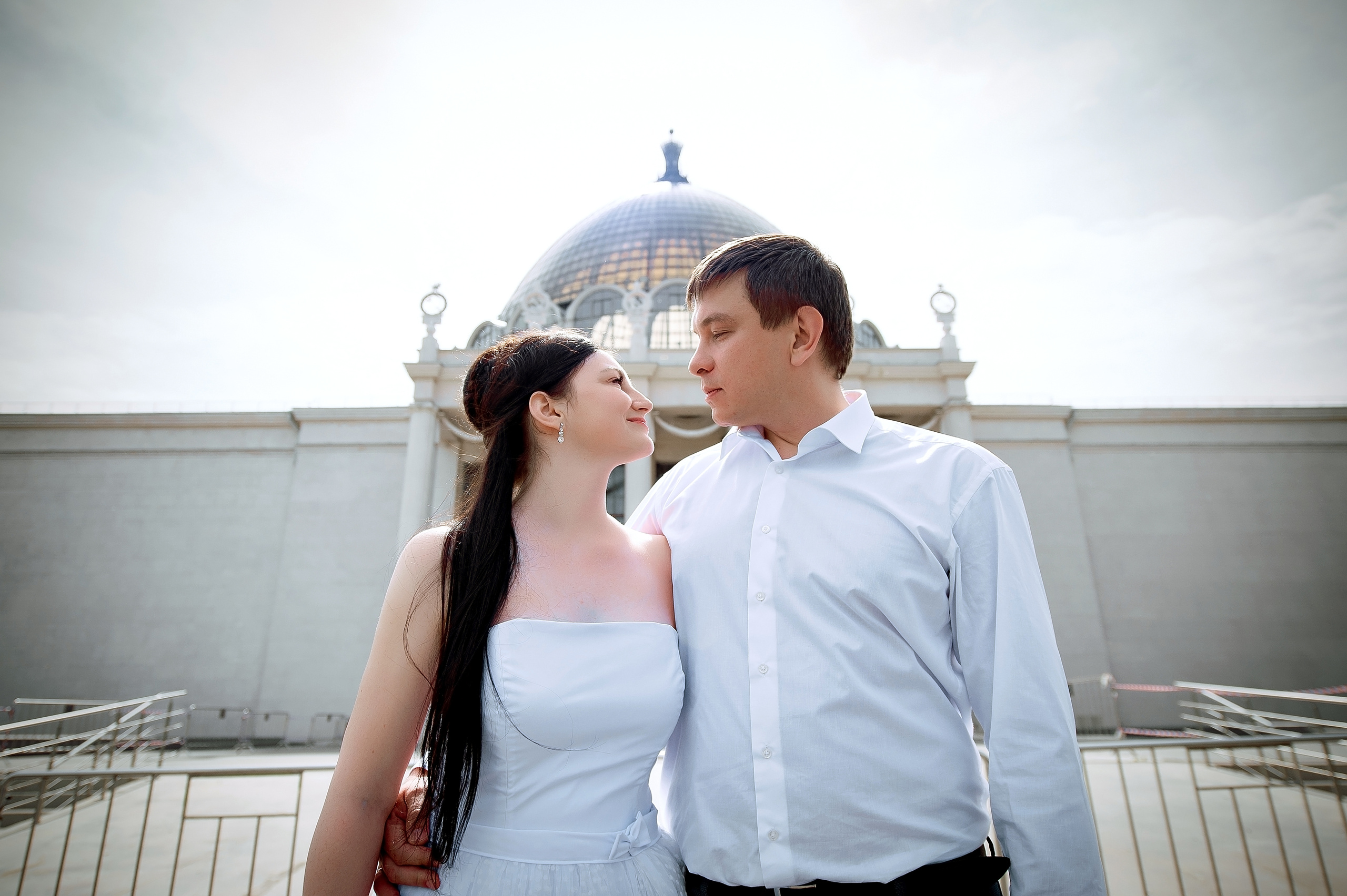 Летняя свадьба на ВДНХ. Свадебный и семейный фотограф Виктория Носачёва. Щелково, Москва и МО