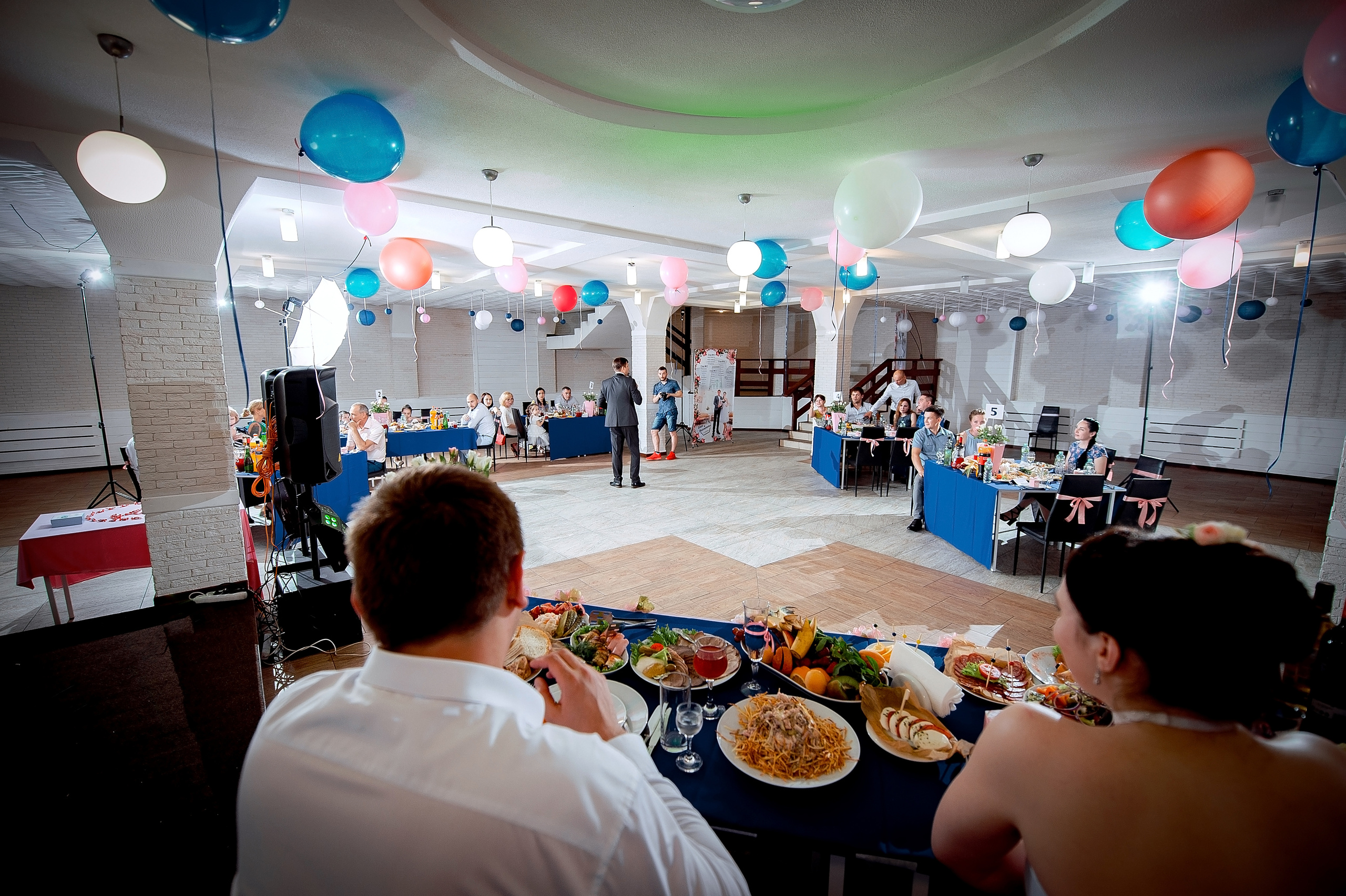 Летняя свадьба на ВДНХ. Свадебный и семейный фотограф Виктория Носачёва. Щелково, Москва и МО