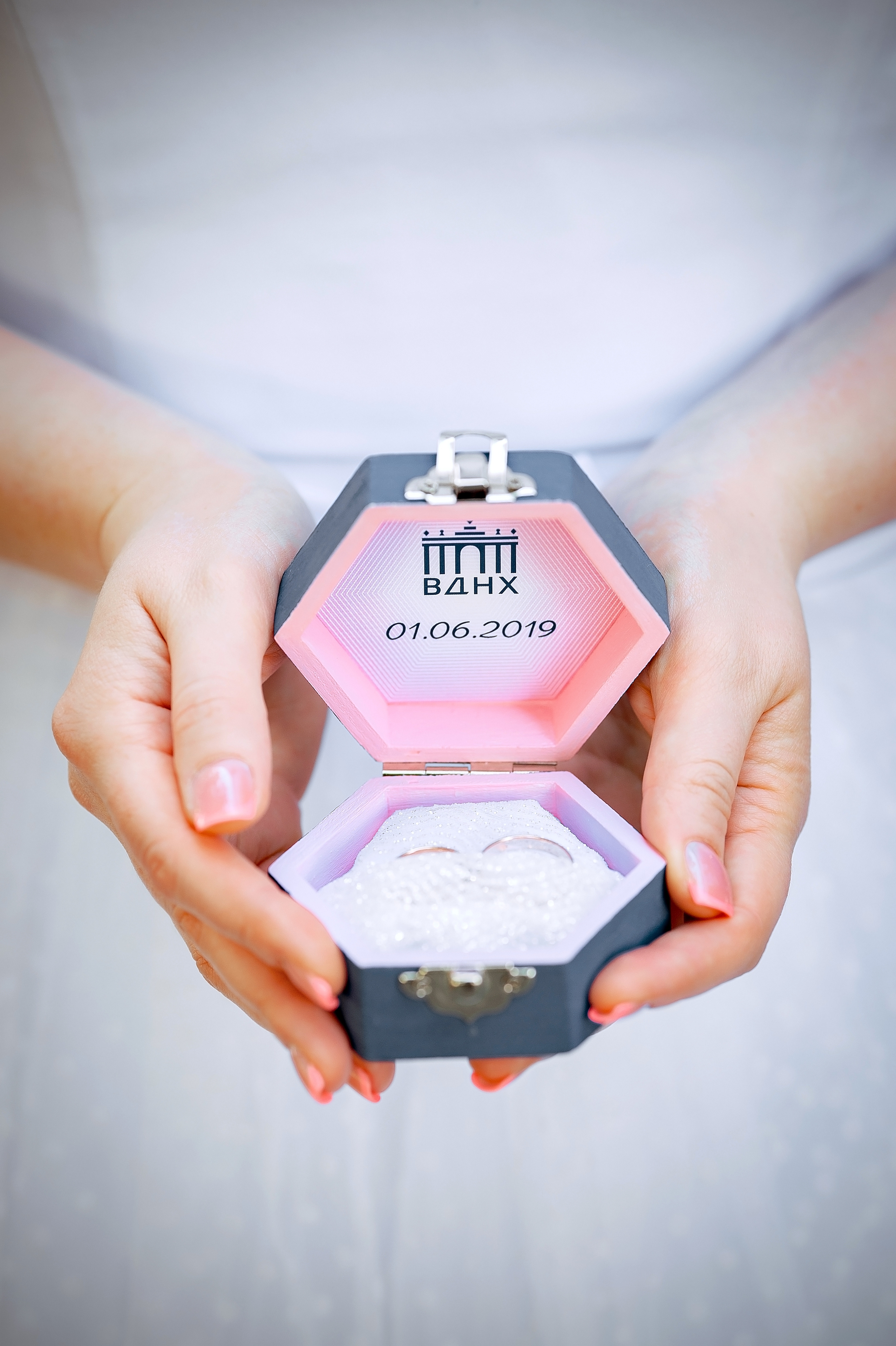 Летняя свадьба на ВДНХ. Свадебный и семейный фотограф Виктория Носачёва. Щелково, Москва и МО