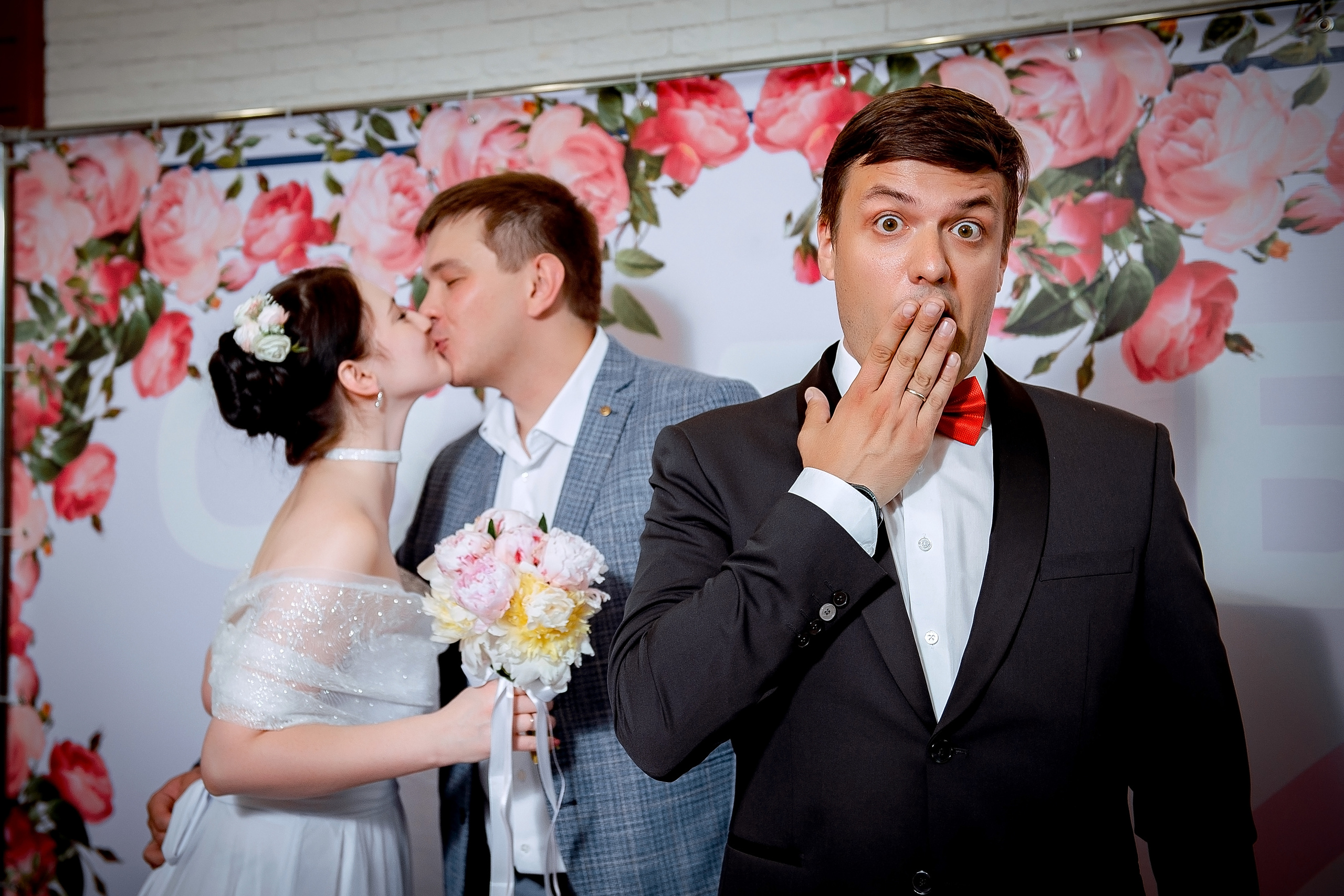 Летняя свадьба на ВДНХ. Свадебный и семейный фотограф Виктория Носачёва. Щелково, Москва и МО