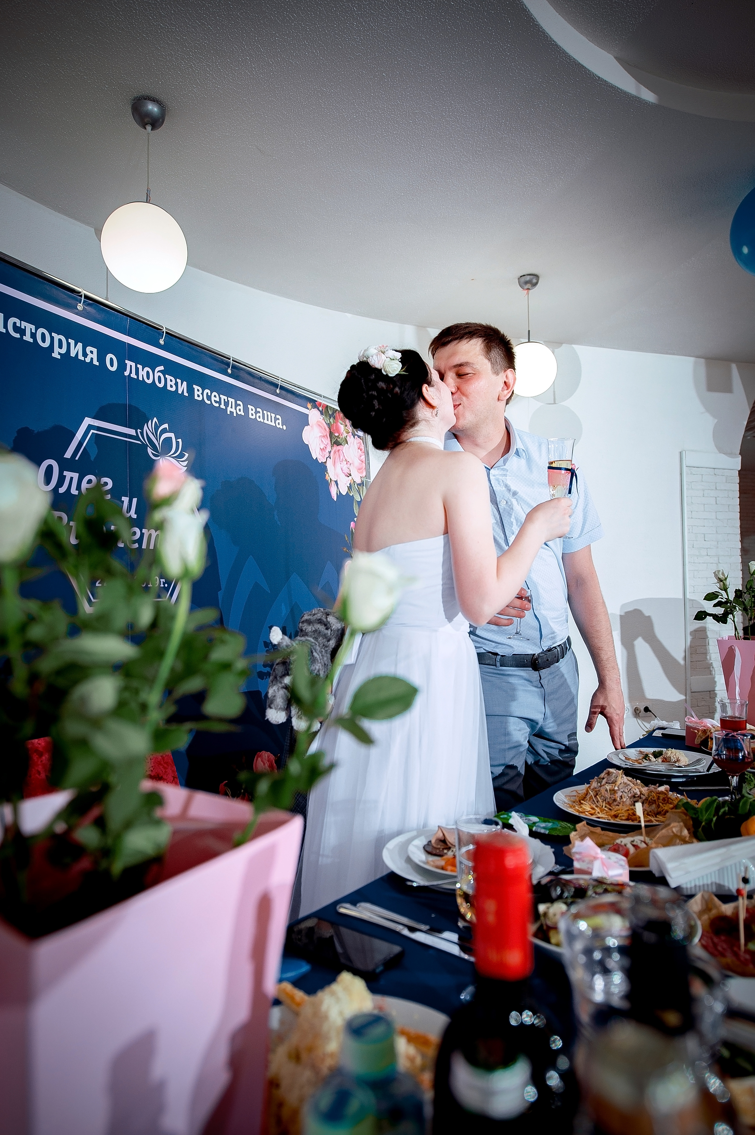 Летняя свадьба на ВДНХ. Свадебный и семейный фотограф Виктория Носачёва. Щелково, Москва и МО