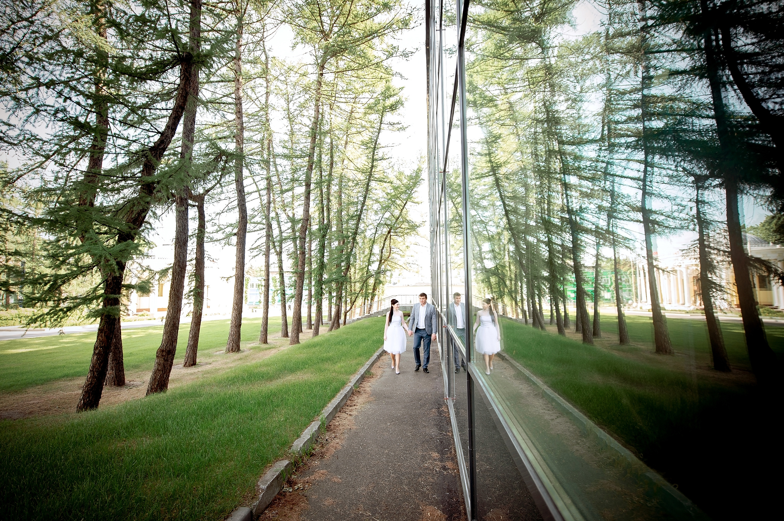 Летняя свадьба на ВДНХ. Свадебный и семейный фотограф Виктория Носачёва. Щелково, Москва и МО