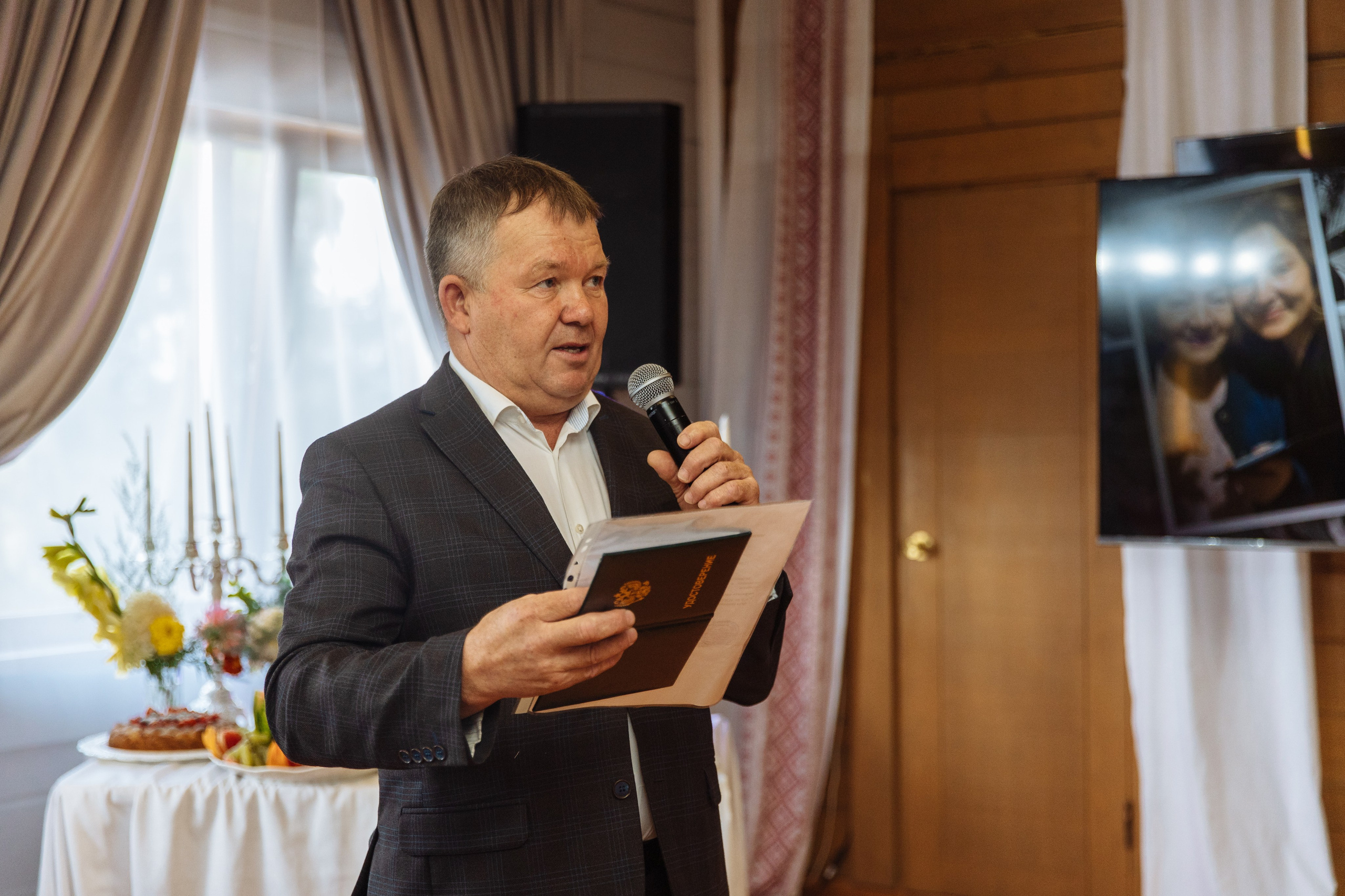 «Иван Васильевич меняет профессию» Юбилей. Свадебный и семейный фотограф в Улан-Удэ